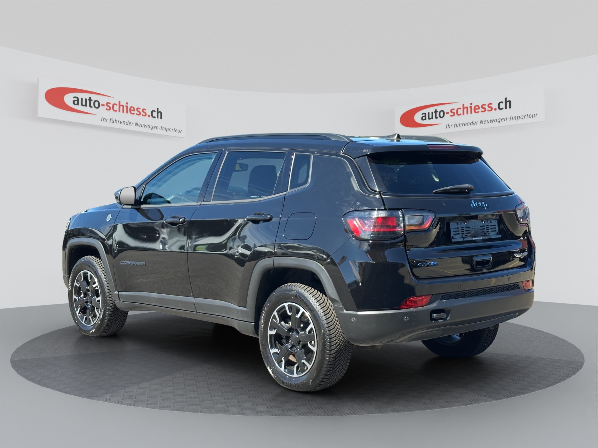 JEEP Compass 1.3 T PHEV Trailhawk AWD-image-2