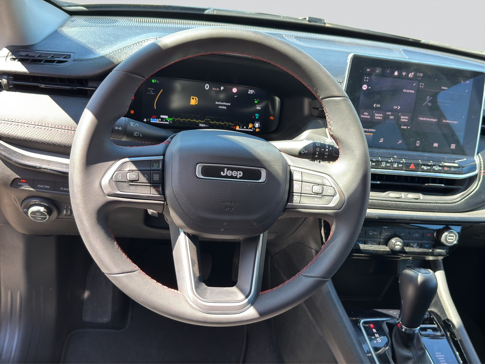 JEEP Compass 1.3 T PHEV Trailhawk AWD-image-10