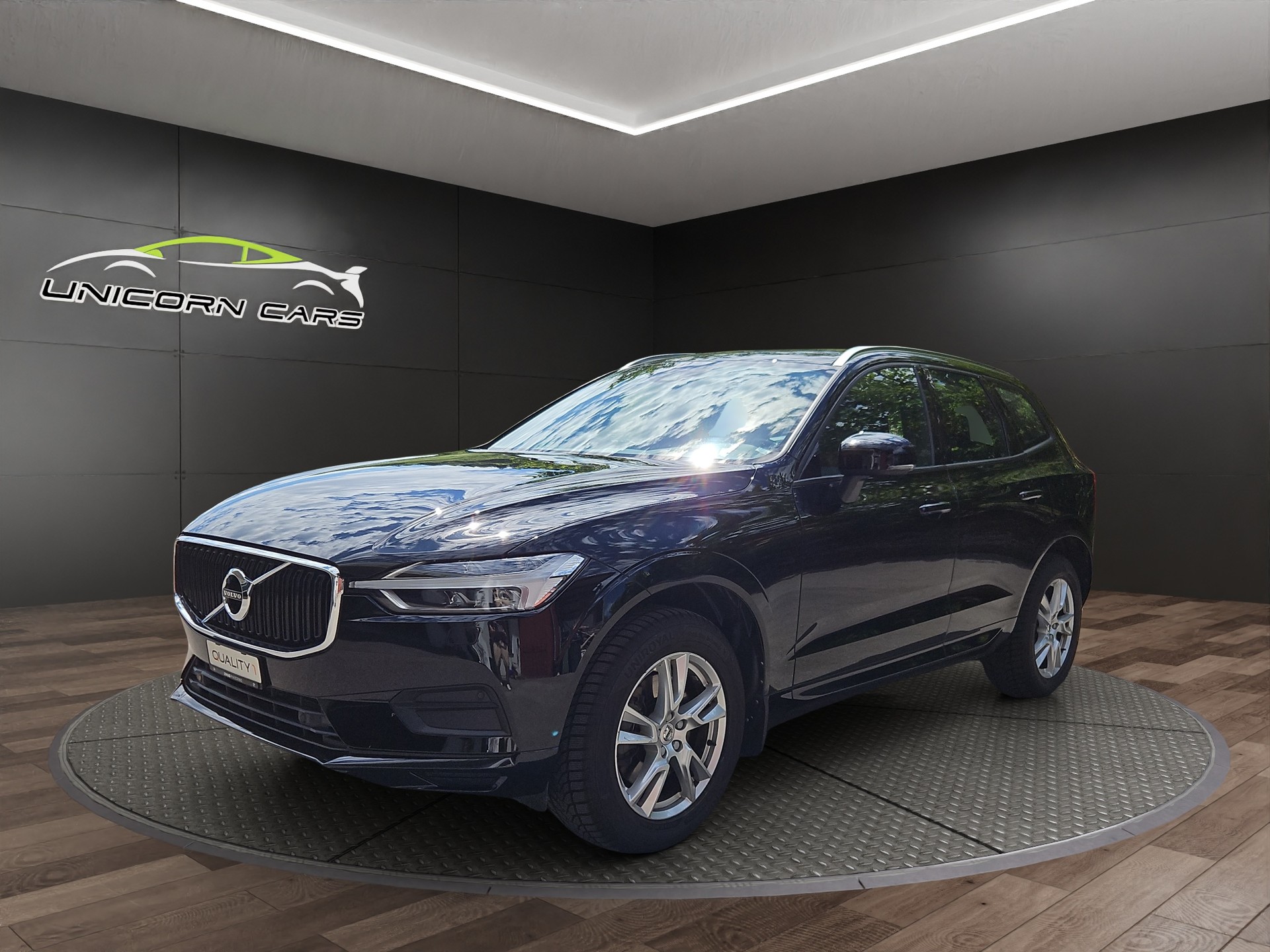 VOLVO XC60 D4 AWD Momentum Geartronic-showroom-element-2