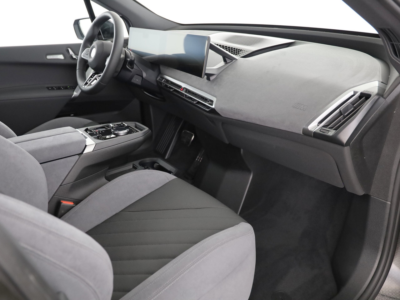 BMW iX xDrive60 M Sport-image-5