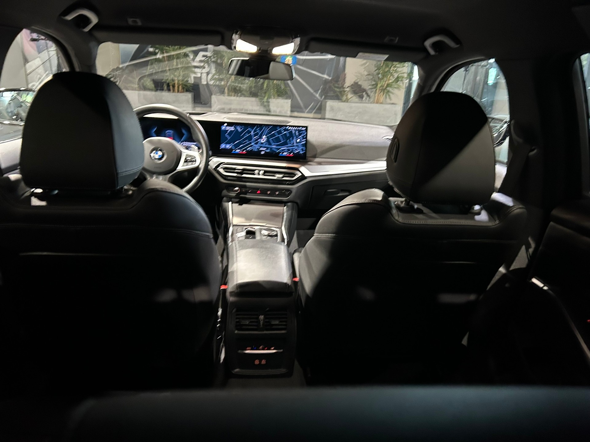 BMW 330d xDrive 48V Touring Steptronic M Sport-image-27