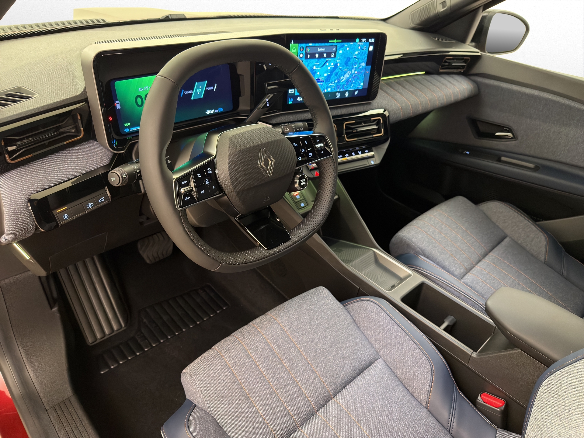 RENAULT R4 E-Tech Comfort Range techno-image-13
