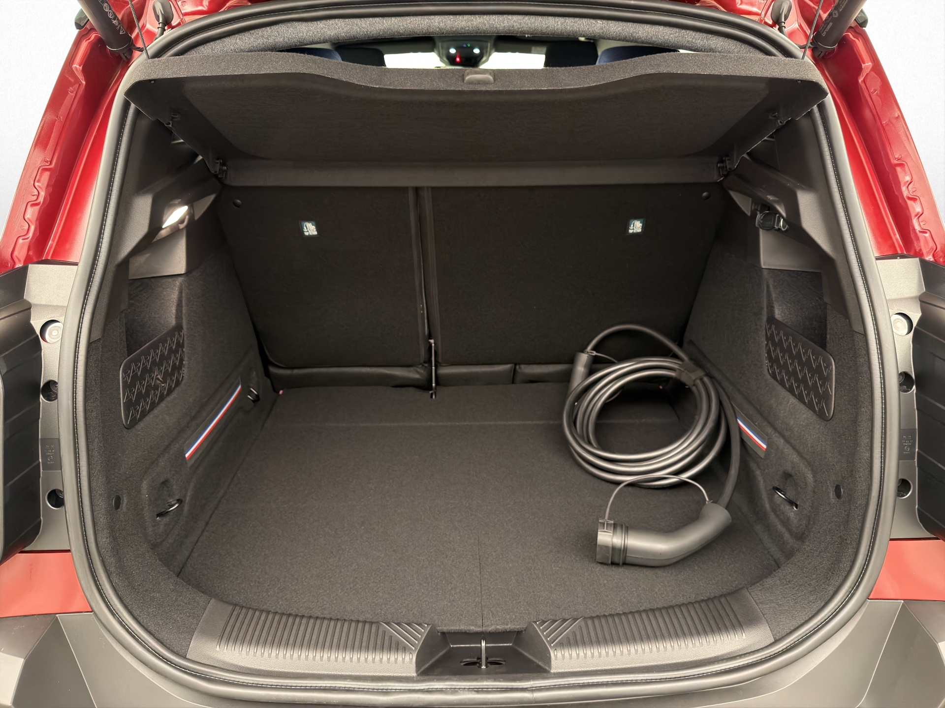 RENAULT R4 E-Tech Comfort Range techno-image-12