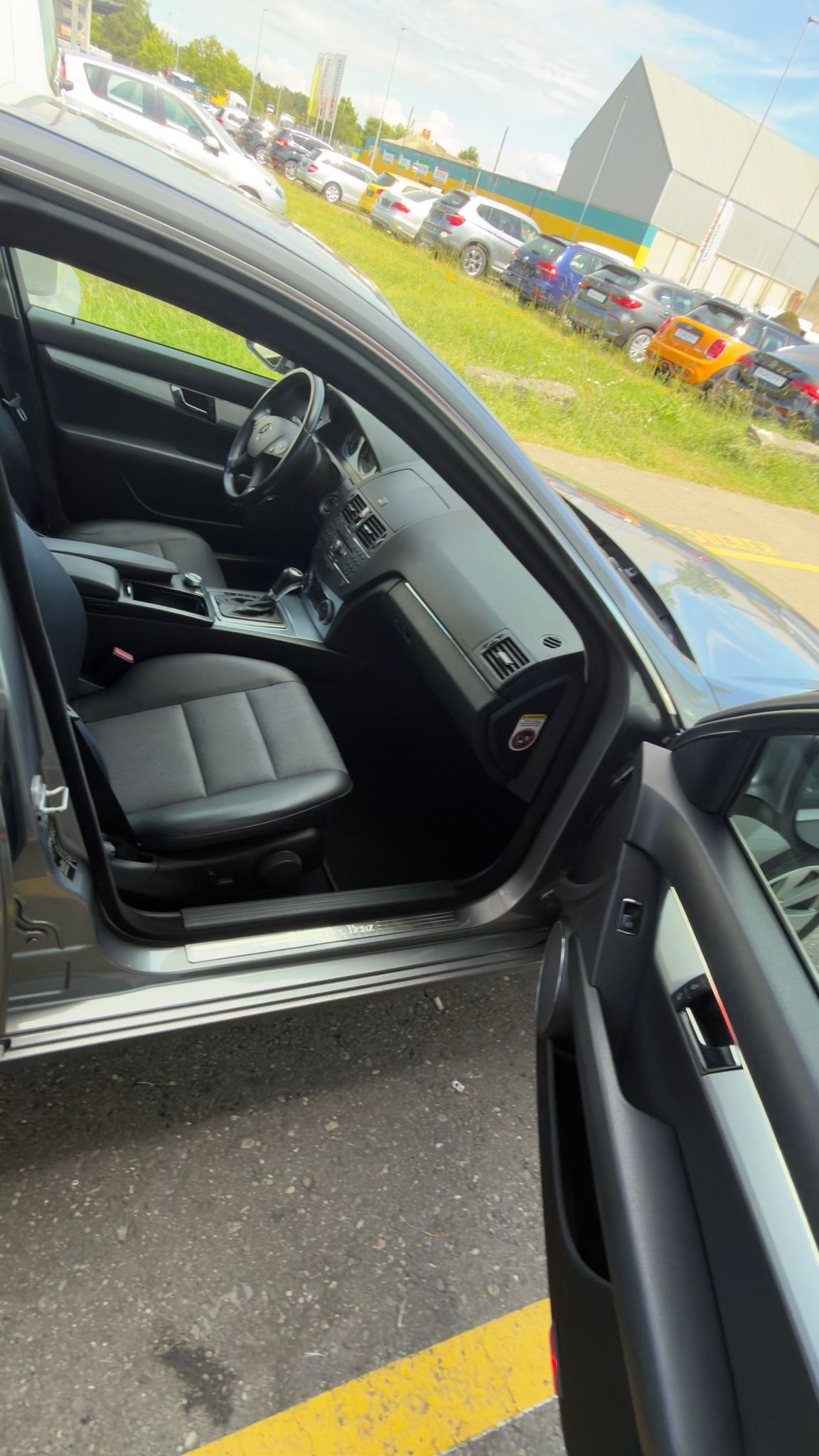 MERCEDES-BENZ C 230 Avantgarde 7G-Tronic-image-9