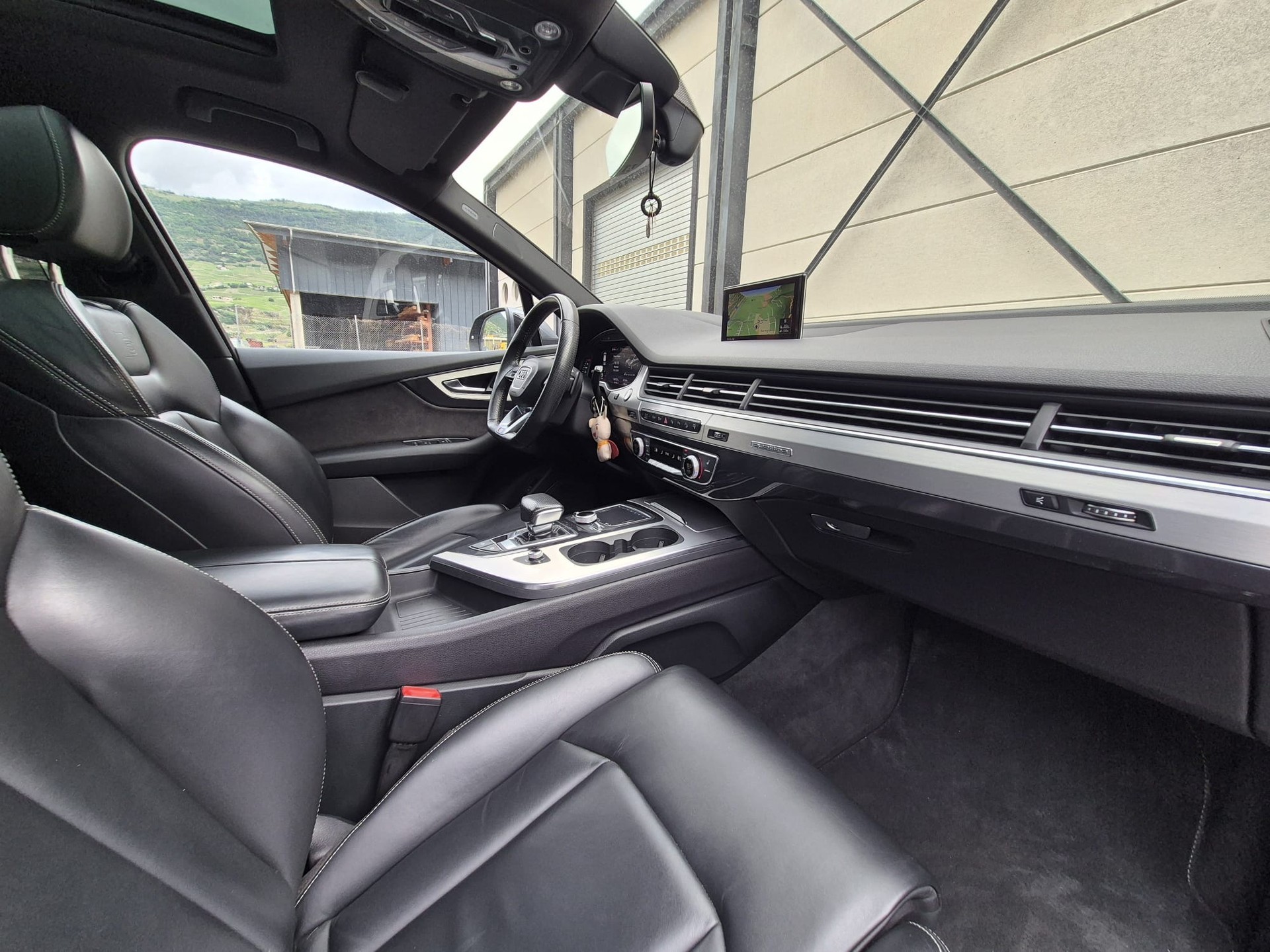 AUDI Q7 3.0 TDI quattro tiptronic-image-7