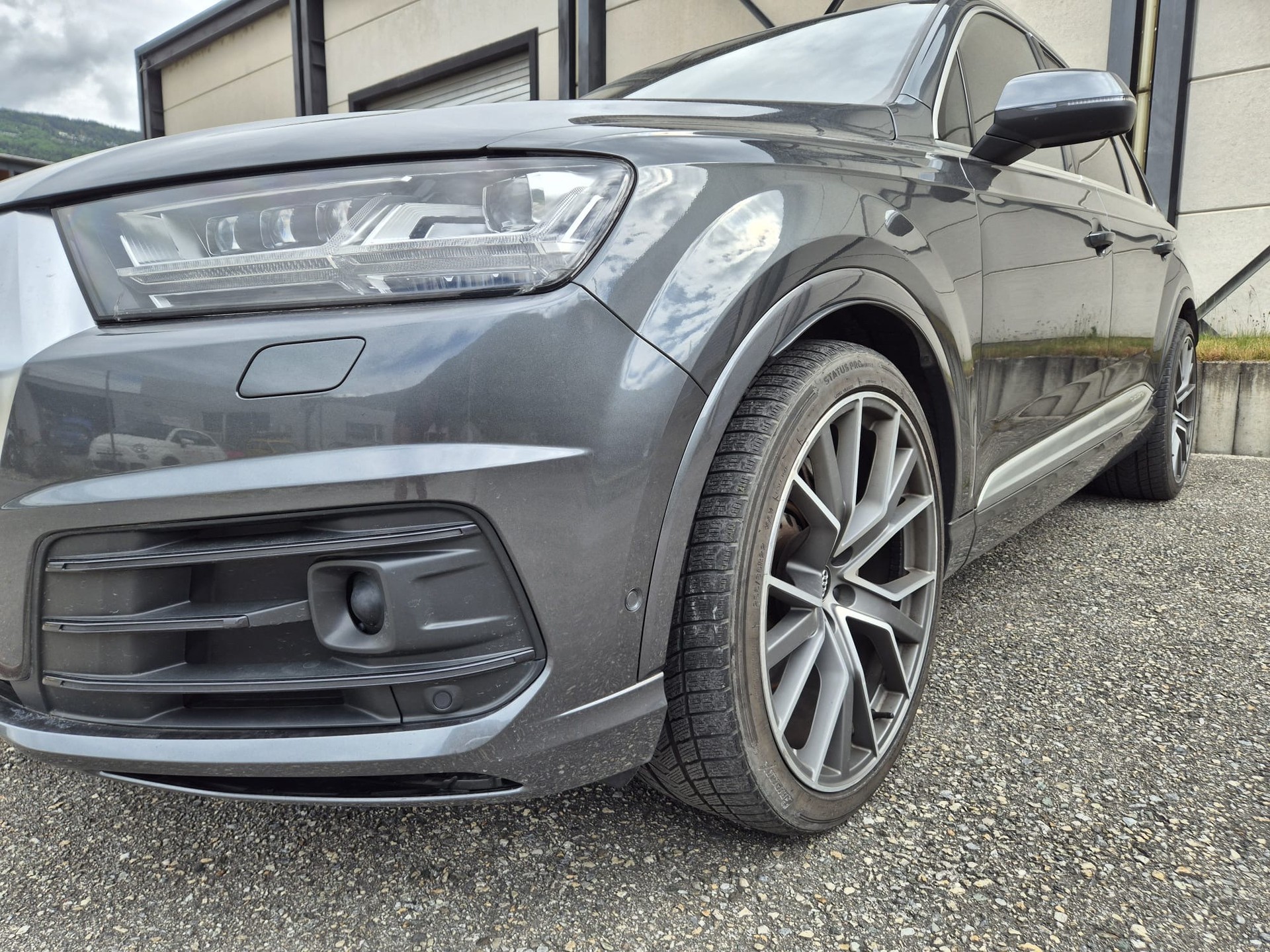 AUDI Q7 3.0 TDI quattro tiptronic-image-5