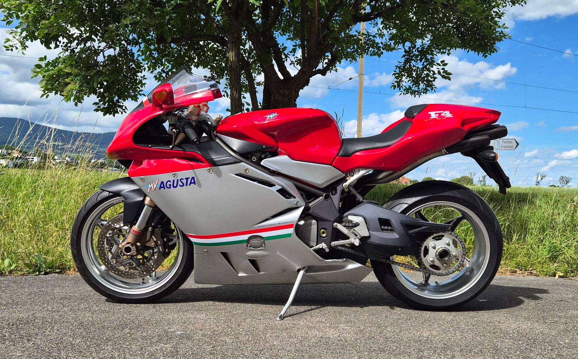 MV AGUSTA F4 750 cc EVO 3-showroom-element-1