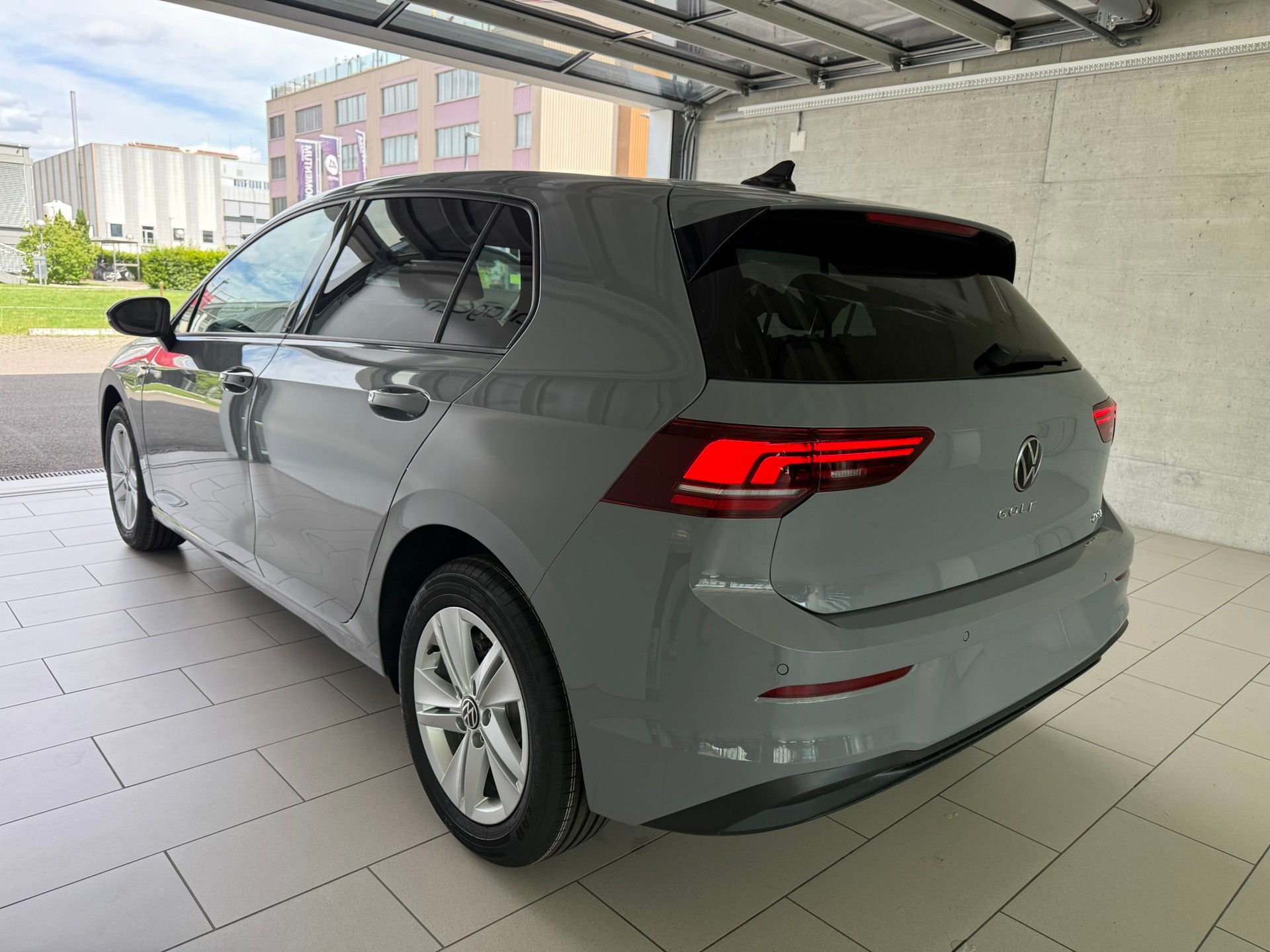 VW Golf 1.5 e TSI mHEV Value DSG-image-3
