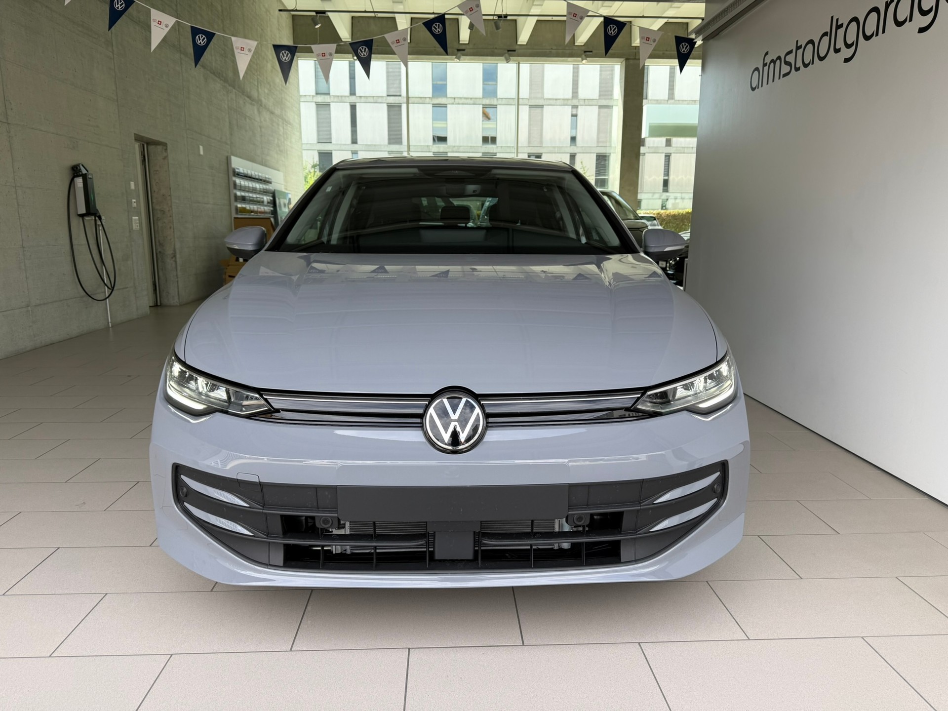 VW Golf 1.5 e TSI mHEV Value DSG-image-1