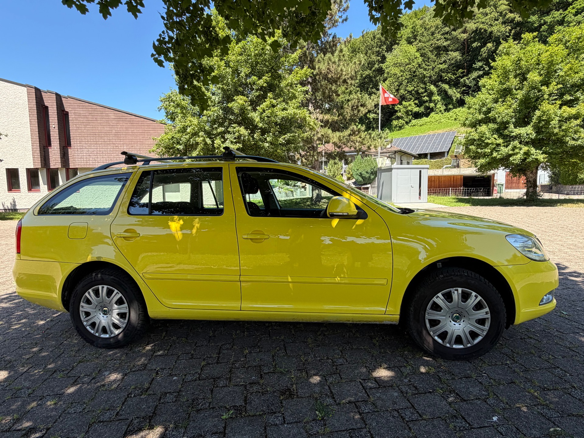 SKODA Octavia Combi 1.6 TDI Elegance 4x4-image-7