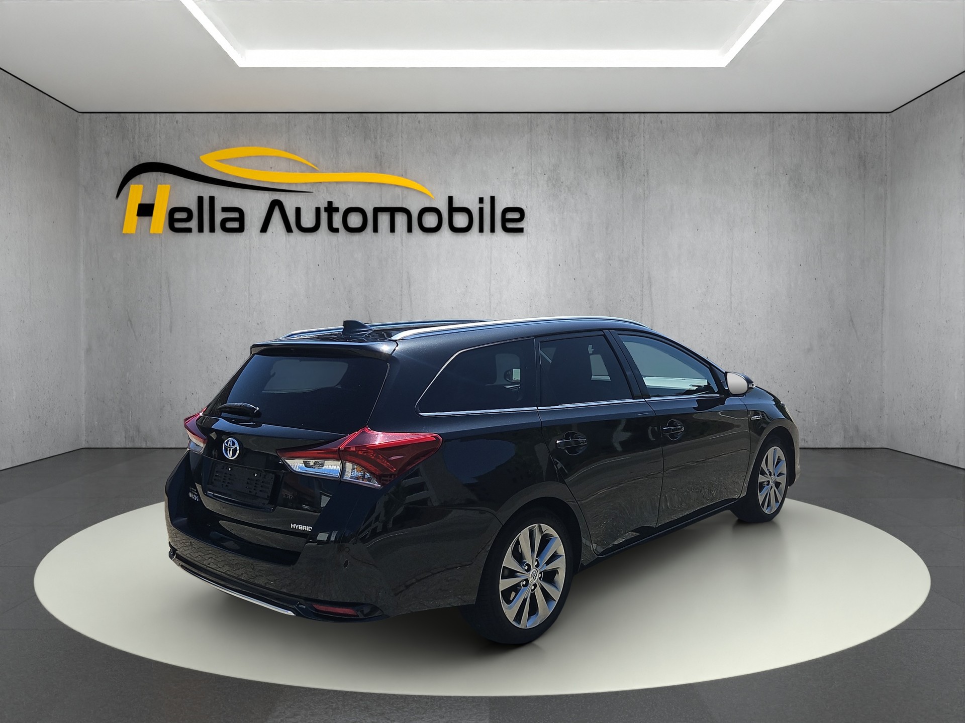 TOYOTA Auris Touring Sports 1.8 HSD Trend e-CVT-image-1
