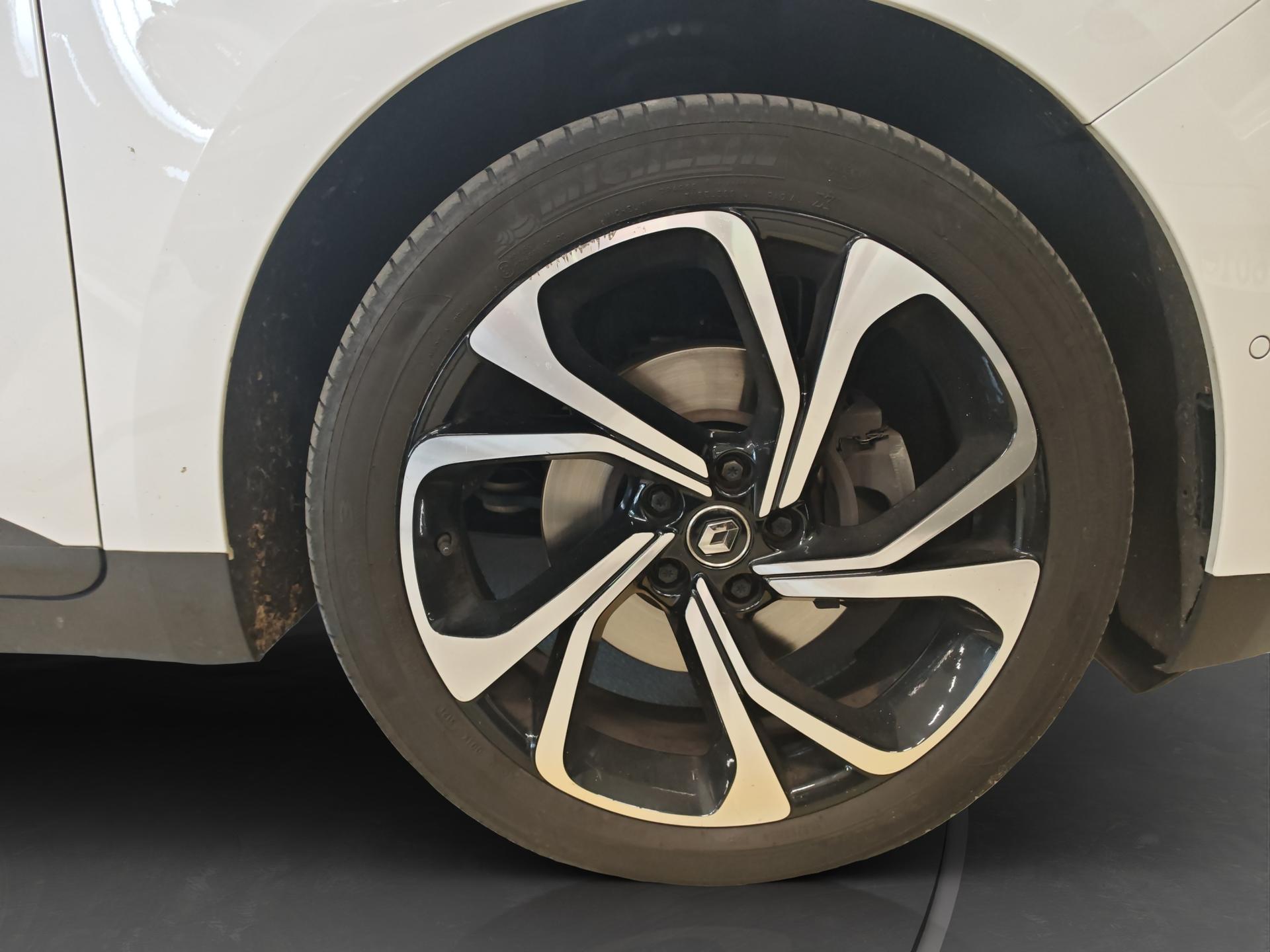 RENAULT Scénic 1.3 16V Turbo Executive EDC-image-16