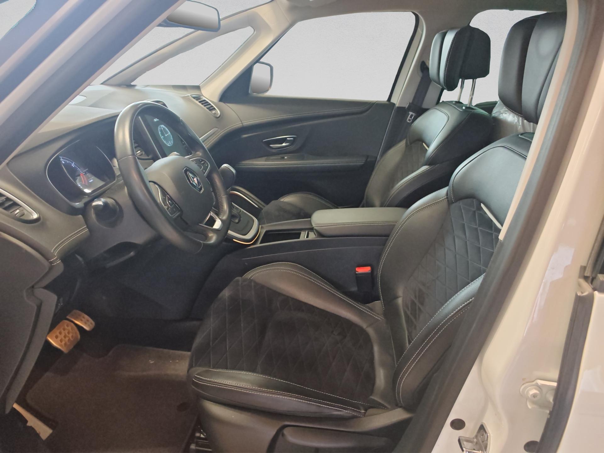RENAULT Scénic 1.3 16V Turbo Executive EDC-image-8
