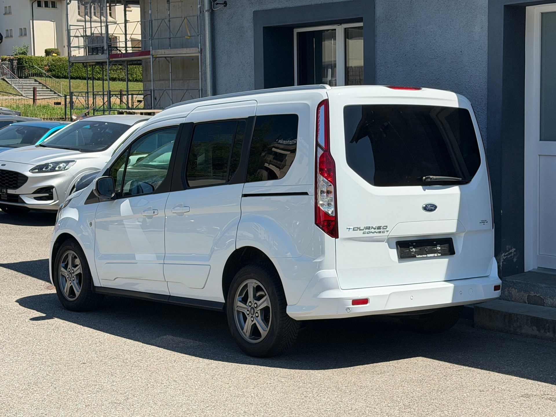 FORD Tourneo Connect 1.5 EcoBlue Trend Automat-image-3