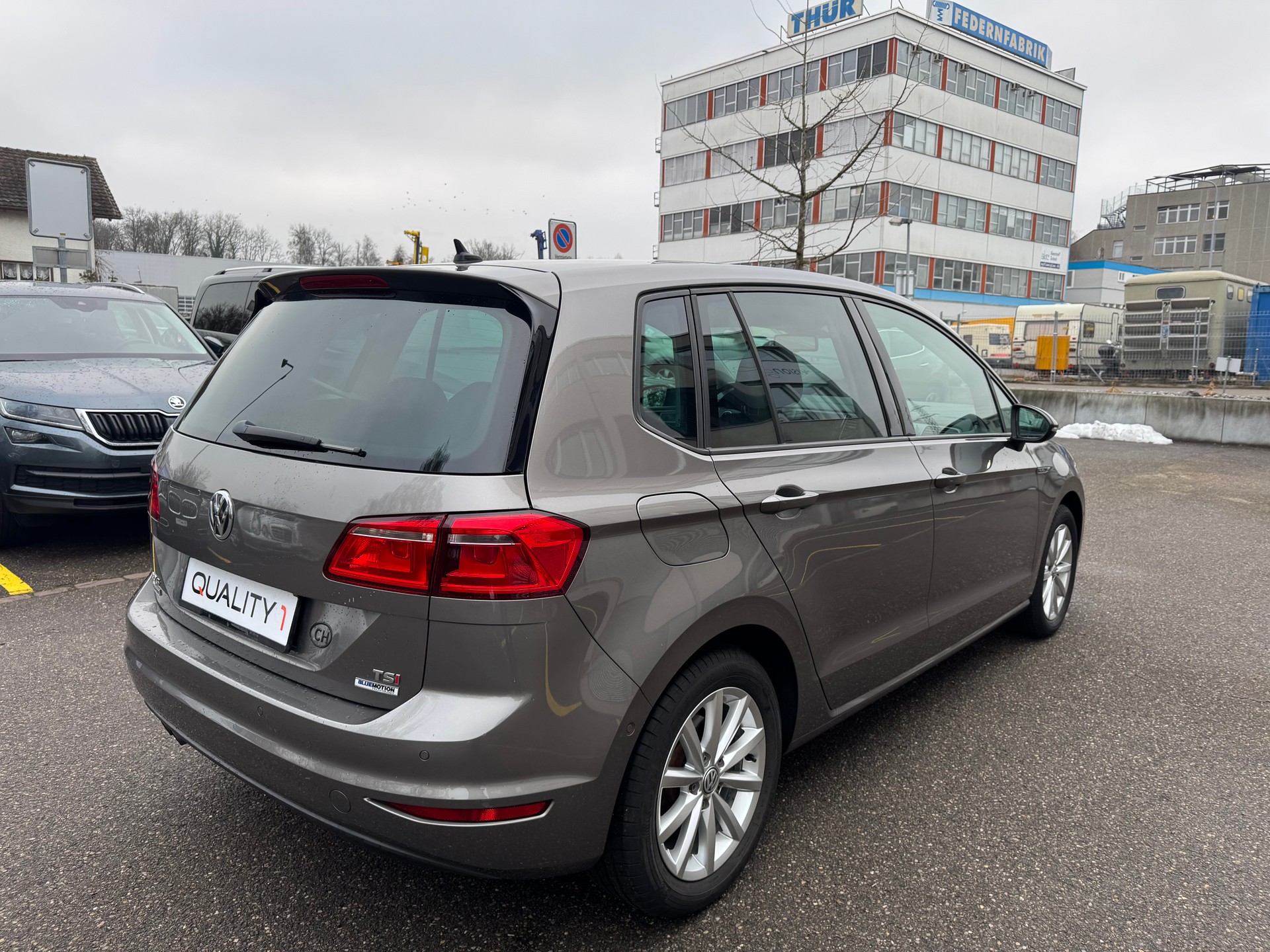 VW Golf Sportsvan 1.4 TSI Highline DSG-image-5