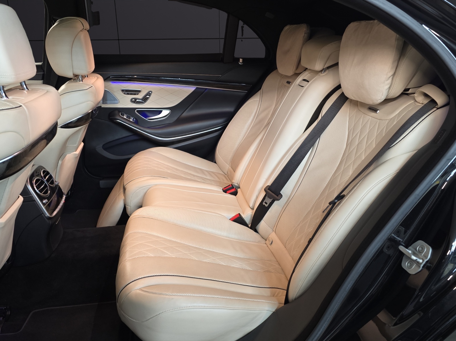 MERCEDES-BENZ S 500 L 4Matic 7G-Tronic-image-18