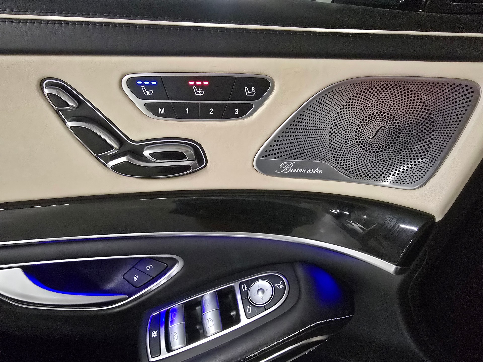 MERCEDES-BENZ S 500 L 4Matic 7G-Tronic-image-16