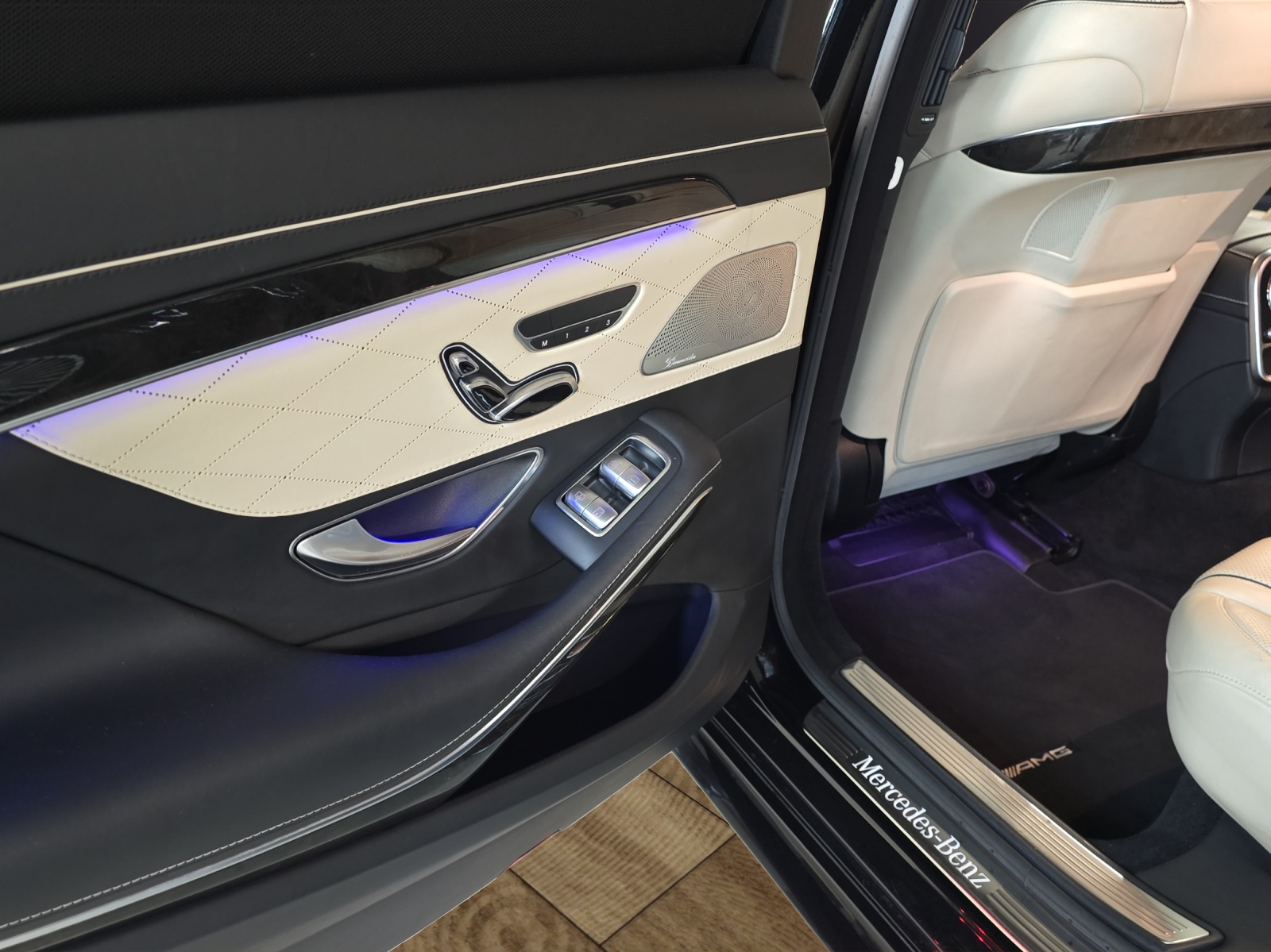 MERCEDES-BENZ S 500 L 4Matic 7G-Tronic-image-21