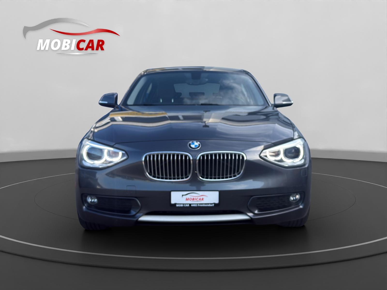 BMW 116i Urban Line Steptronic-image-7