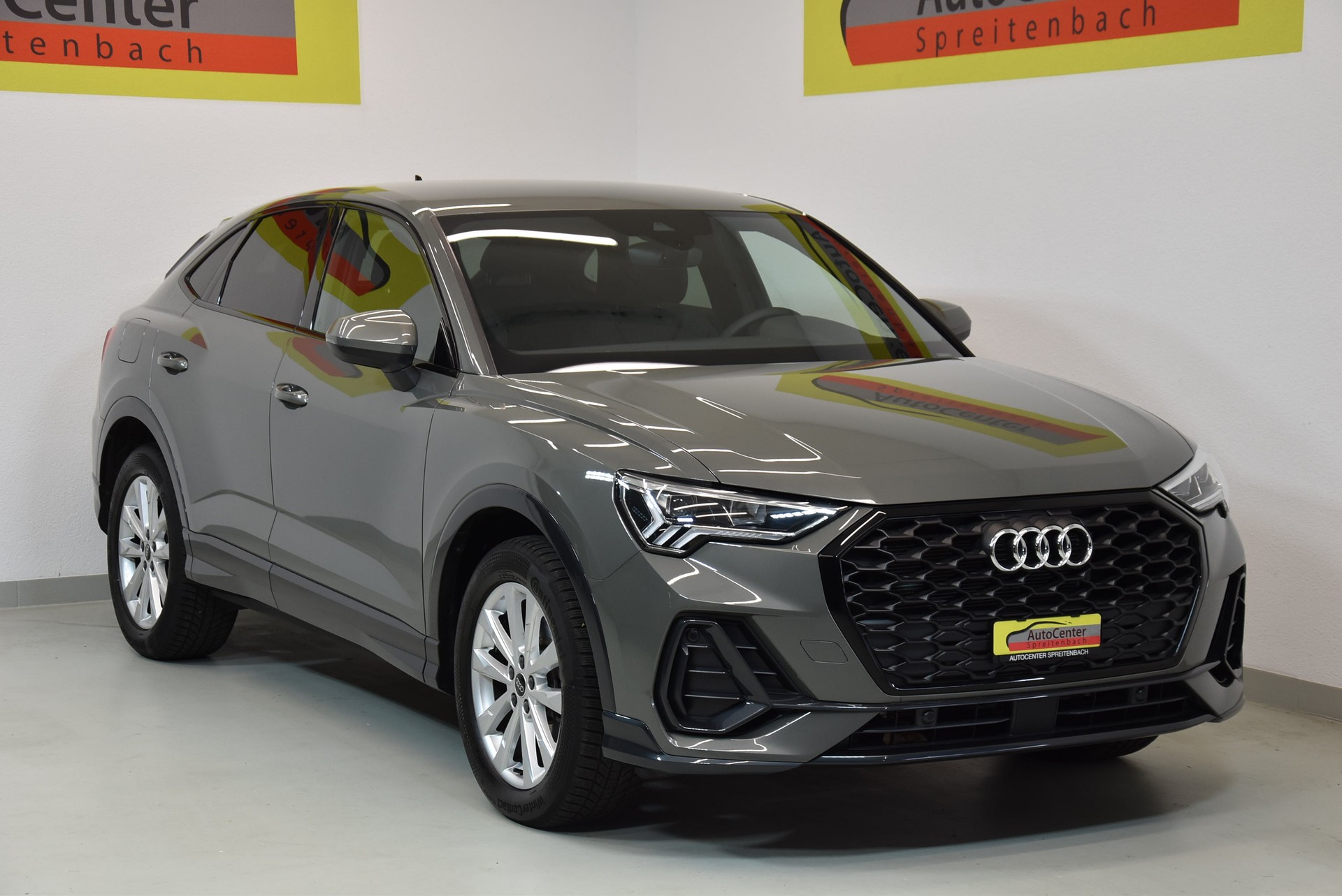 AUDI Q3 Sportback 35 TFSI Attraction S-tronic-image-0