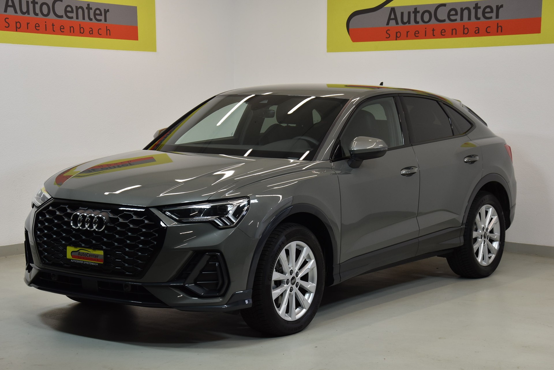 AUDI Q3 Sportback 35 TFSI Attraction S-tronic-image-1