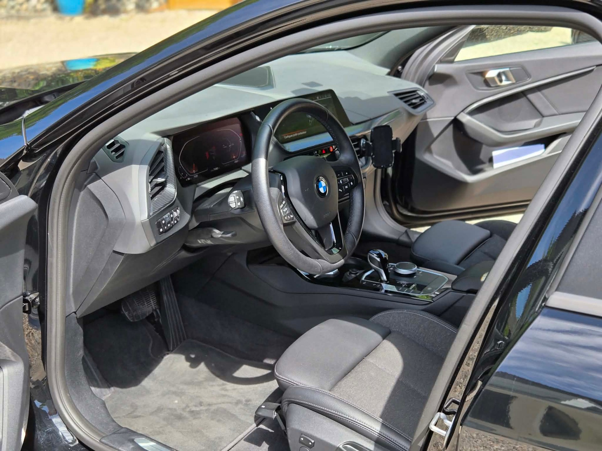 BMW 118i-image-3