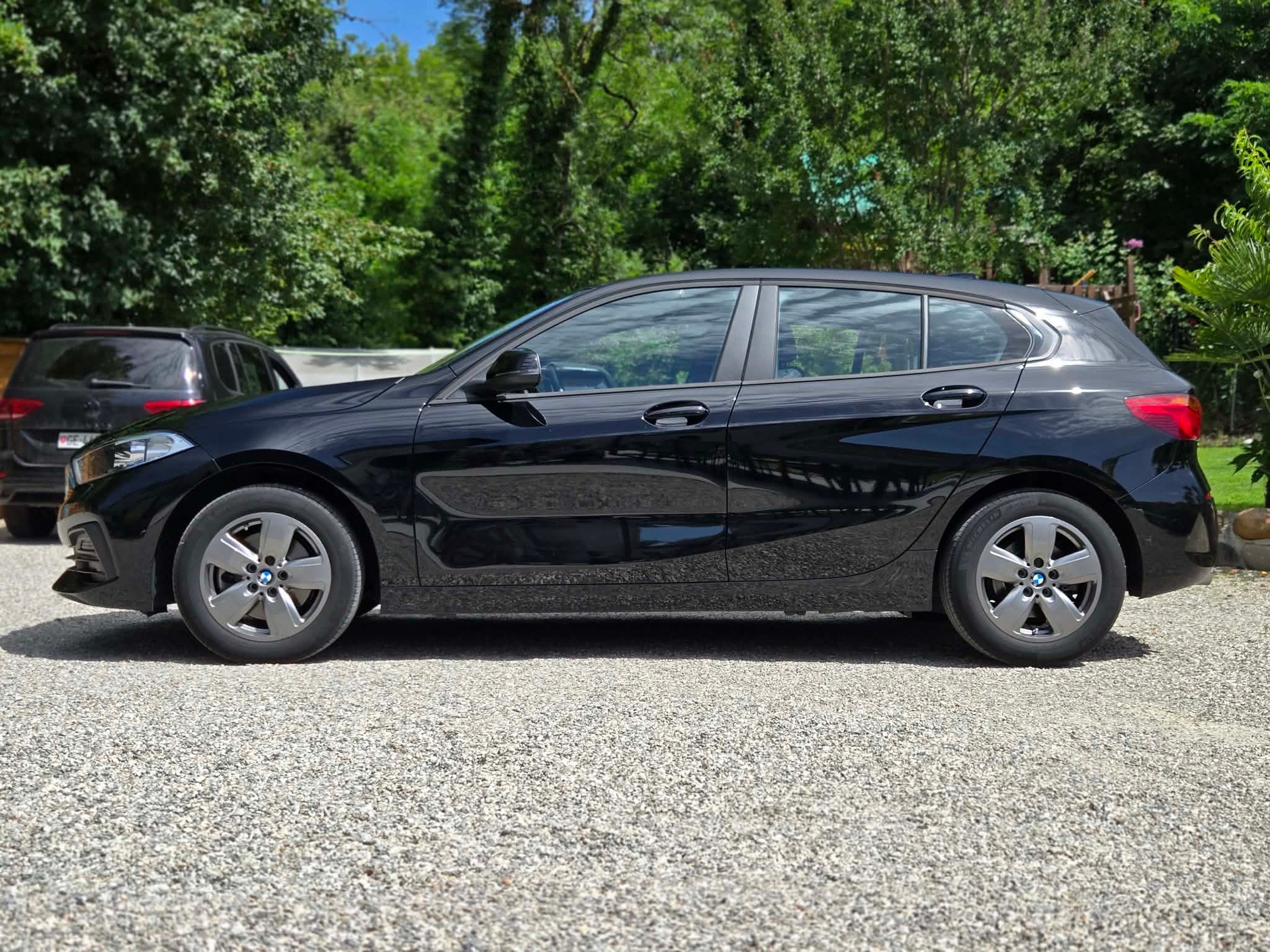 BMW 118i-image-4
