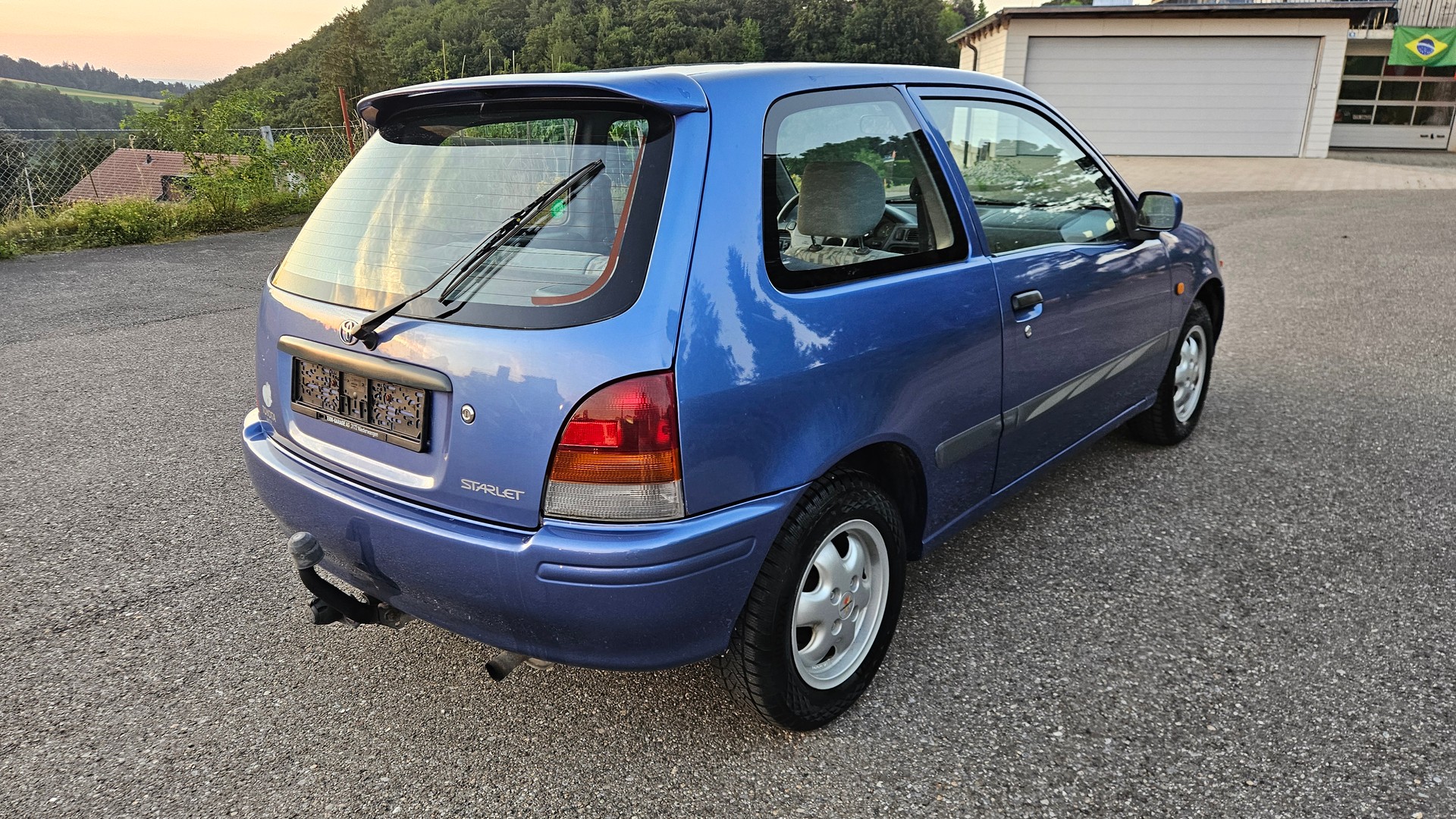 TOYOTA Starlet 1.3-image-1