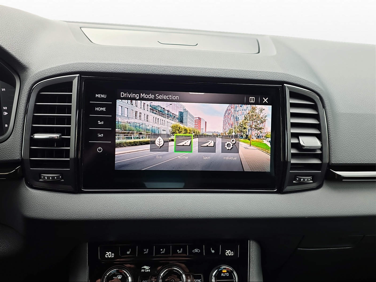 SKODA Karoq 1.5 TSI SportLine DSG-image-8