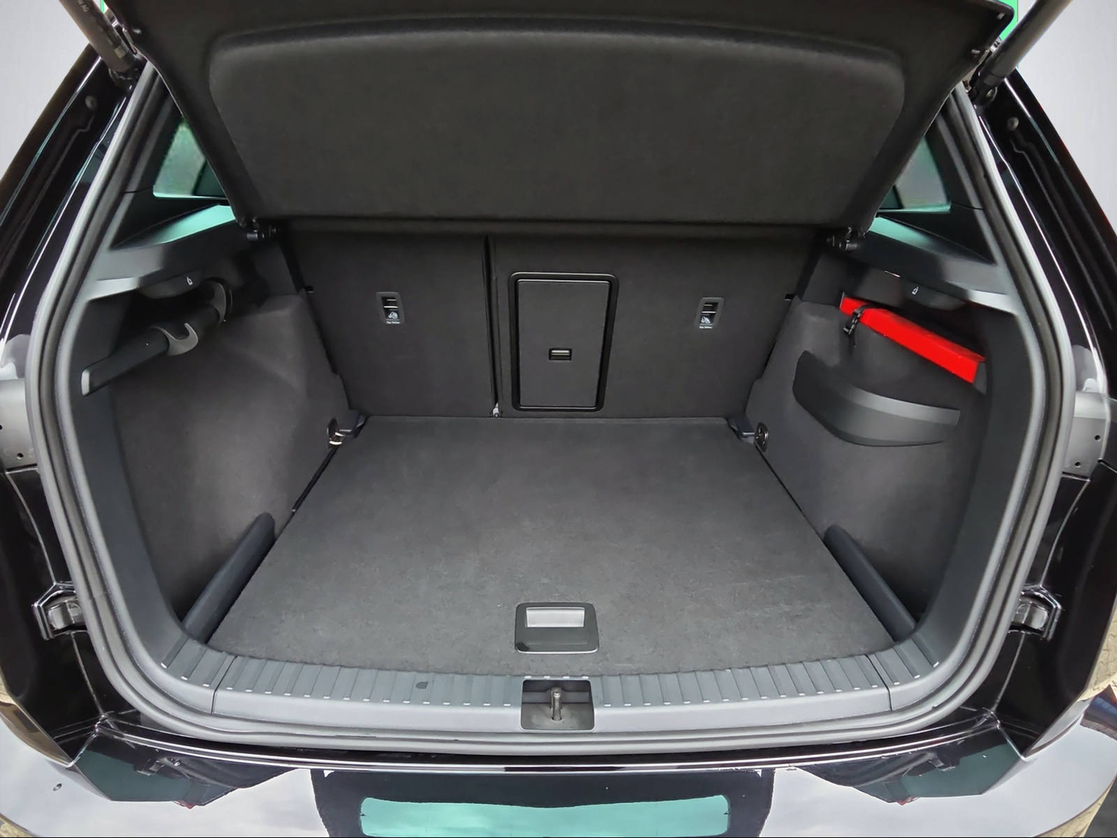 SKODA Karoq 1.5 TSI SportLine DSG-image-11