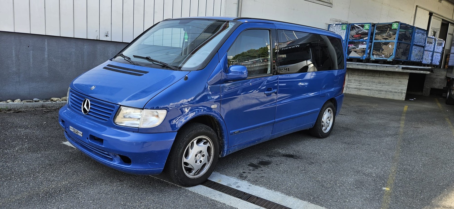 MERCEDES-BENZ V 220 CDI Fashion-image-0