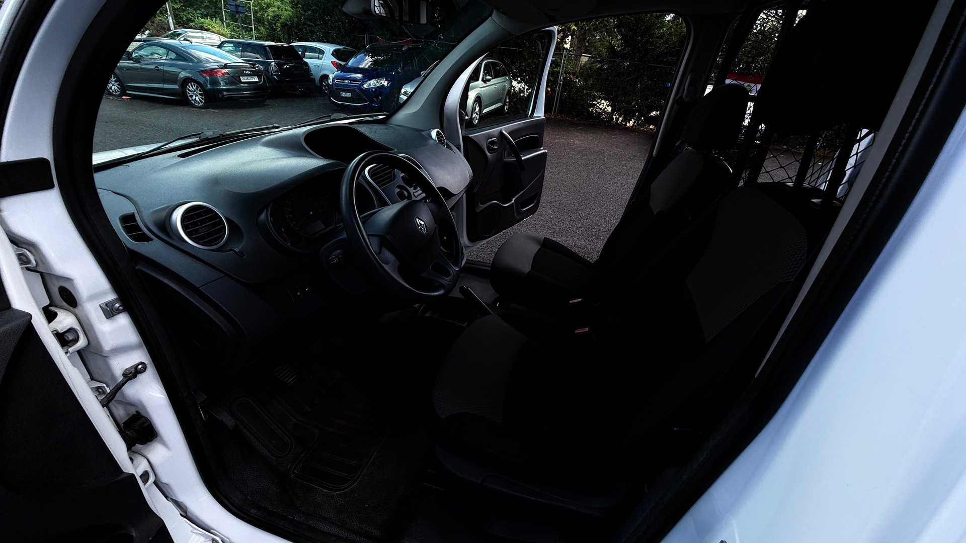 RENAULT Kangoo Medium TCe 115 ENERGY Business-image-8