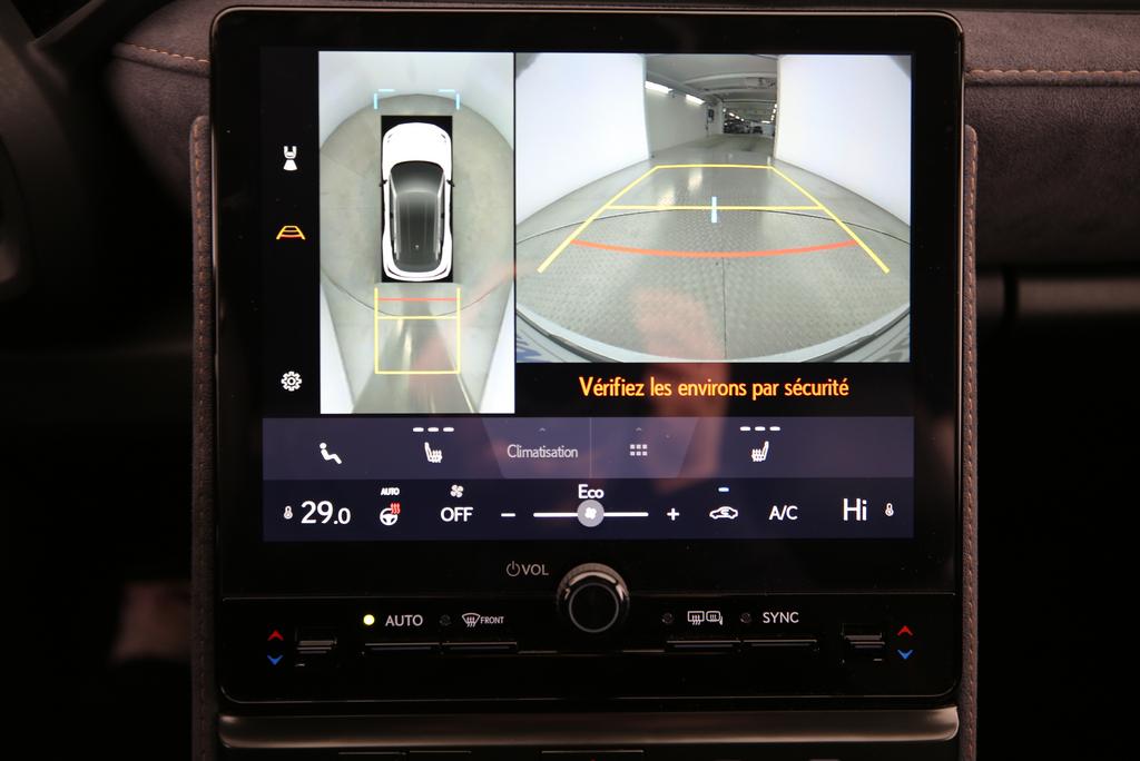 LEXUS LBX 1.5 Hybrid Cool AWD-image-7