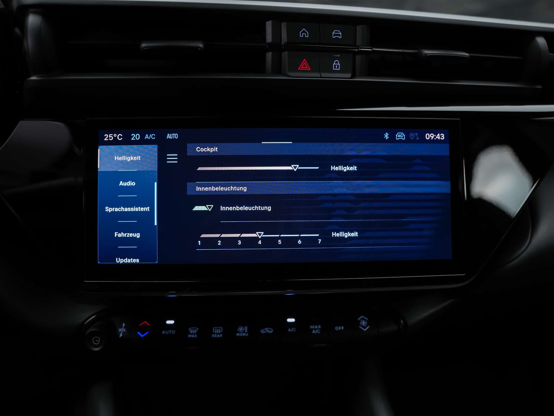 ALFA ROMEO Junior 1.2 48V Hybrid Junior *Werksgarantie*Abstandsregler*Sitzheizung*-image-39