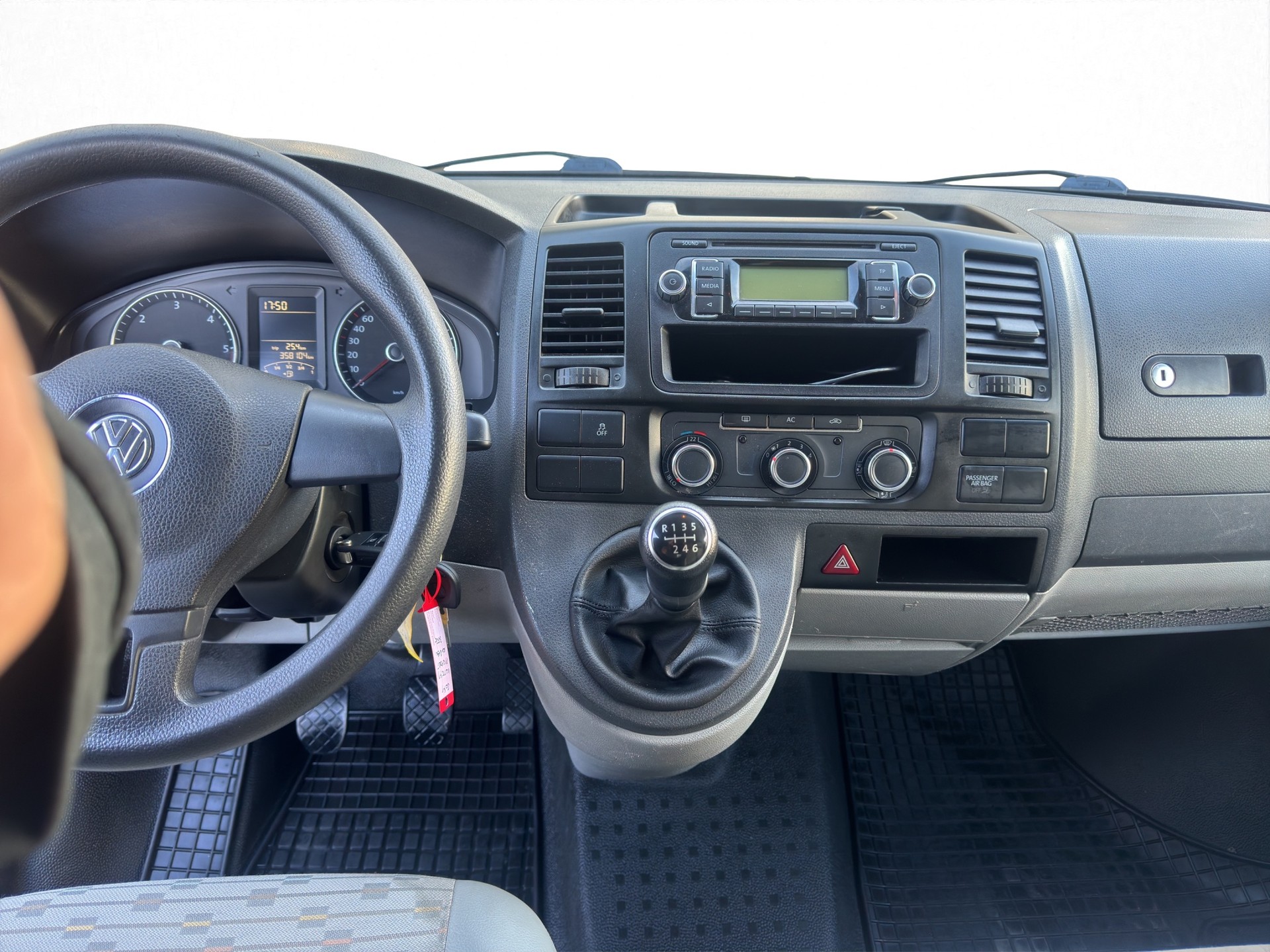VW SPORT CAMPER MONTE MARI-image-6