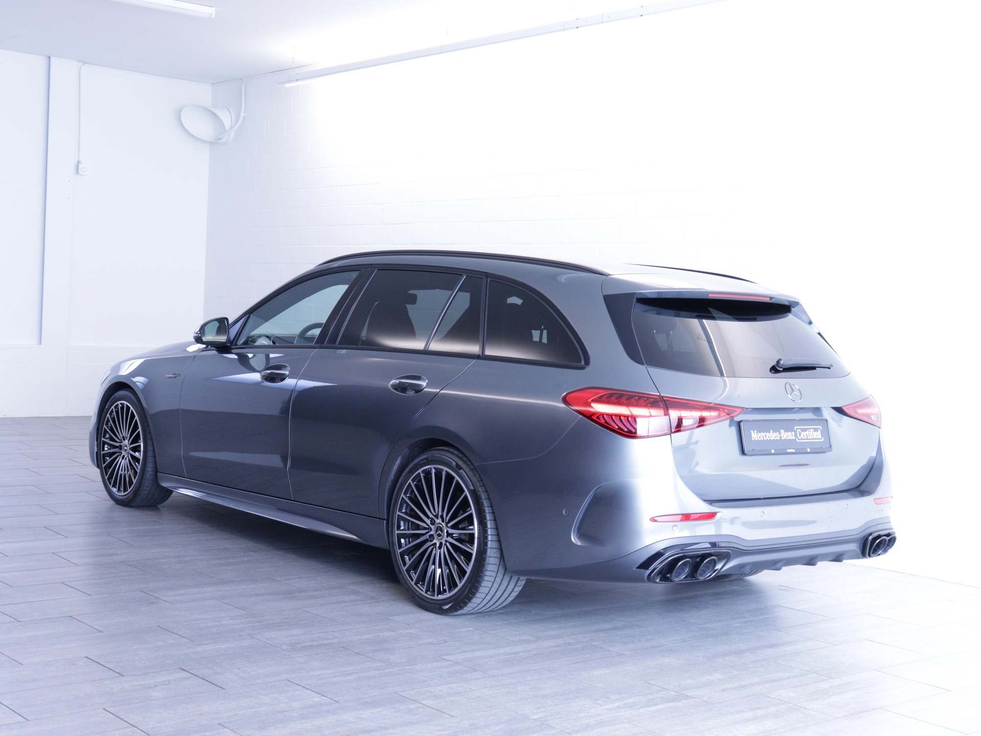 MERCEDES-BENZ C 300 AMG Line 4matic Kombi-image-3