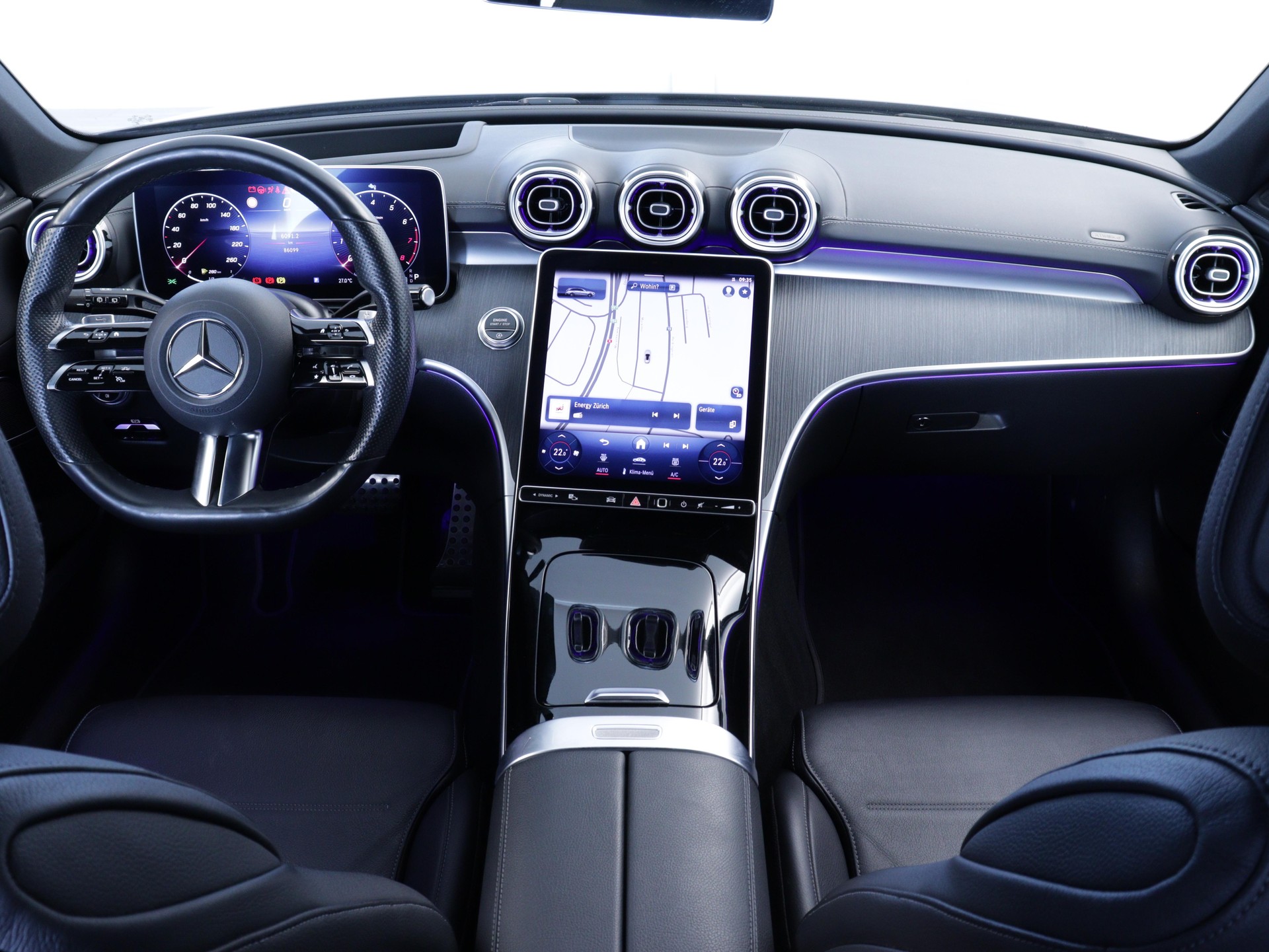 MERCEDES-BENZ C 300 AMG Line 4matic Kombi-image-4