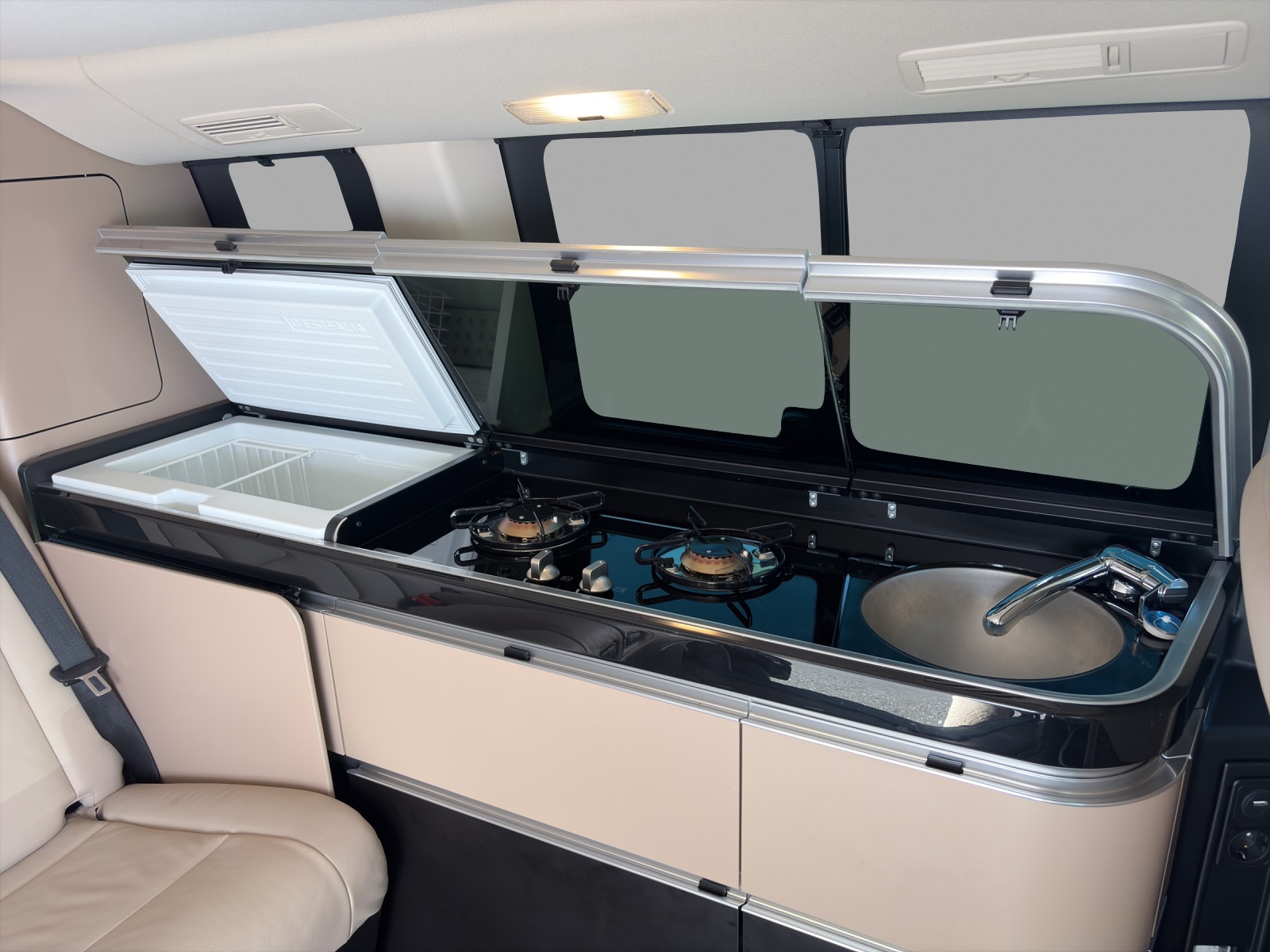 MERCEDES-BENZ Marco Polo 300 d 4M Automat-image-10