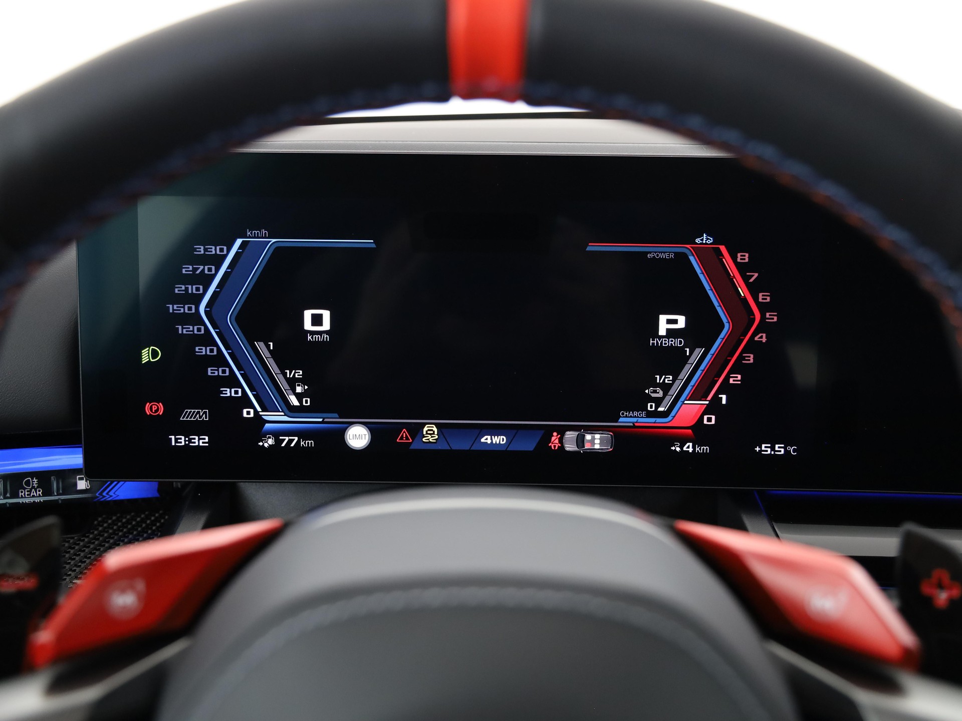 BMW M5 xDrive Touring-image-21