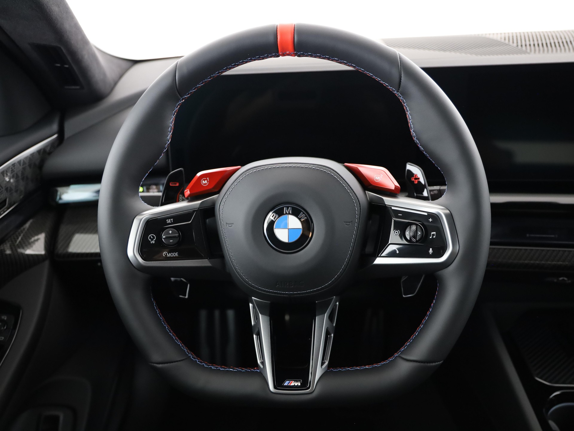 BMW M5 xDrive Touring-image-20