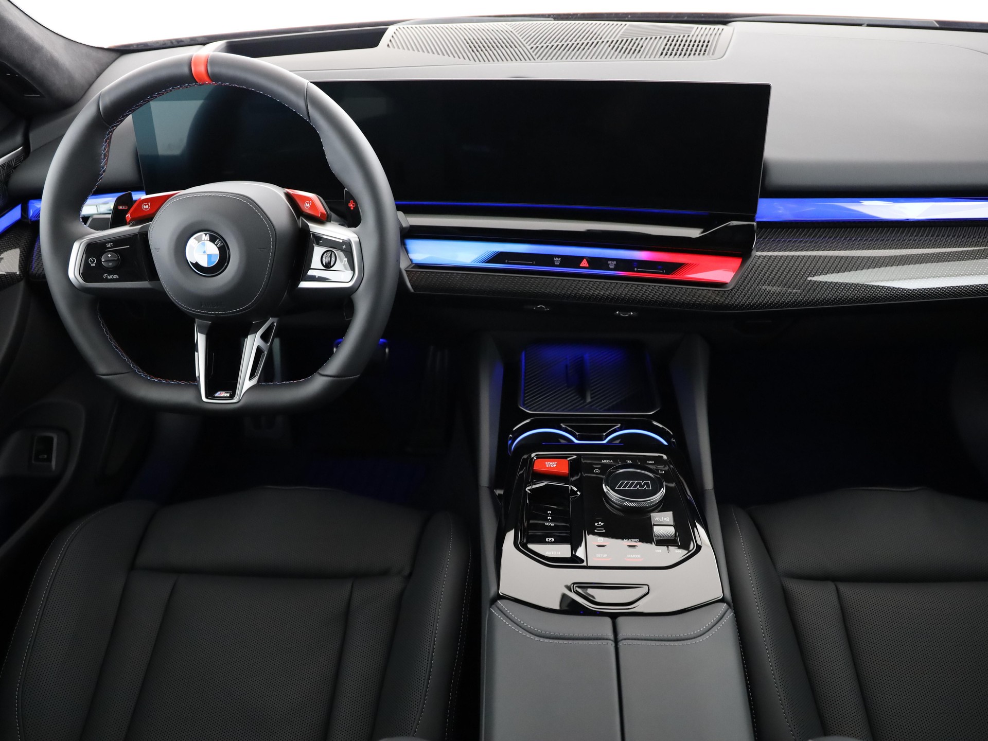 BMW M5 xDrive Touring-image-18