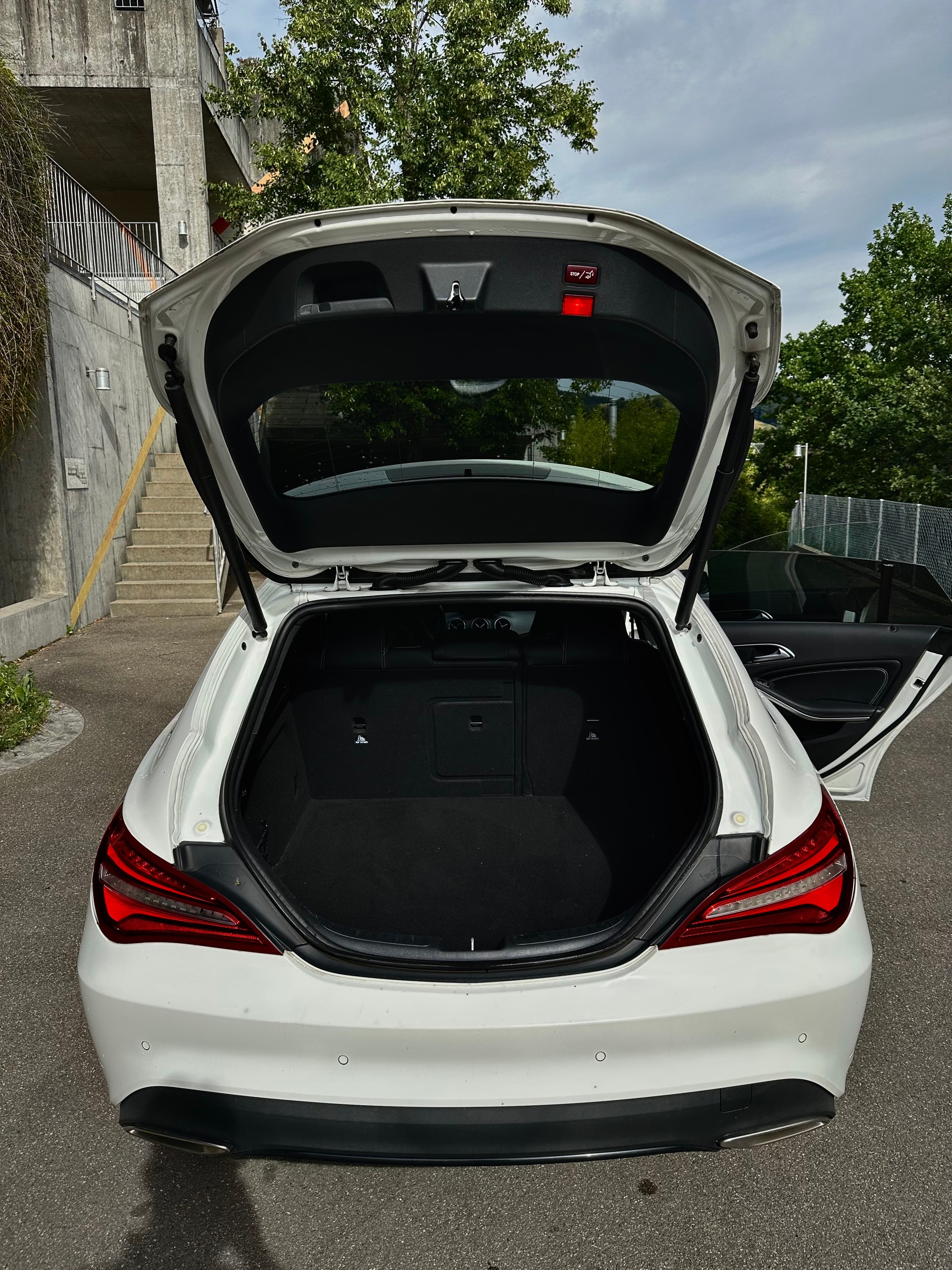 MERCEDES-BENZ CLA 200 Night Star-image-2