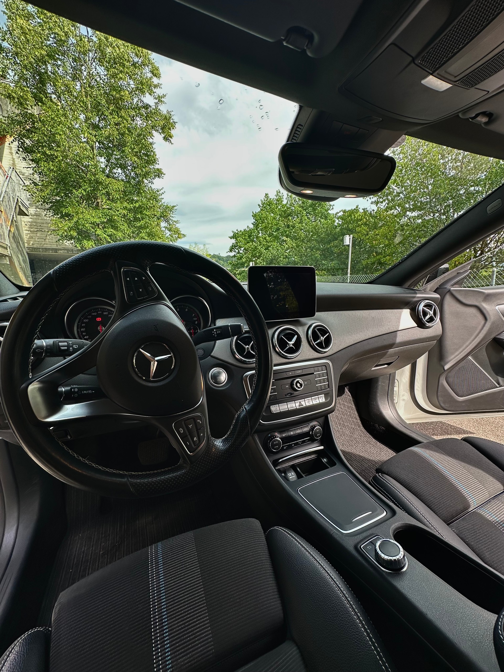MERCEDES-BENZ CLA 200 Night Star-image-1
