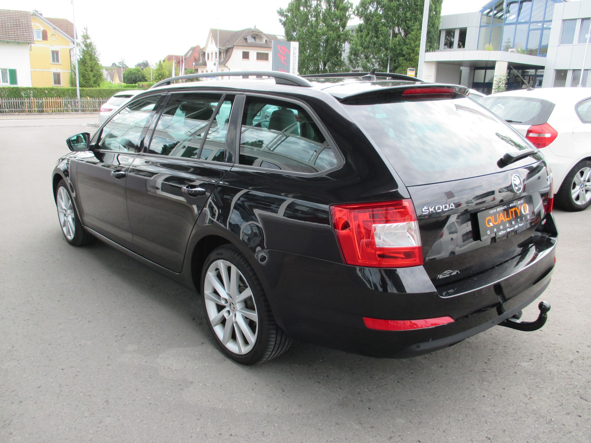 SKODA Octavia Combi 1.8 TSI Elegance 4x4 DSG-image-6