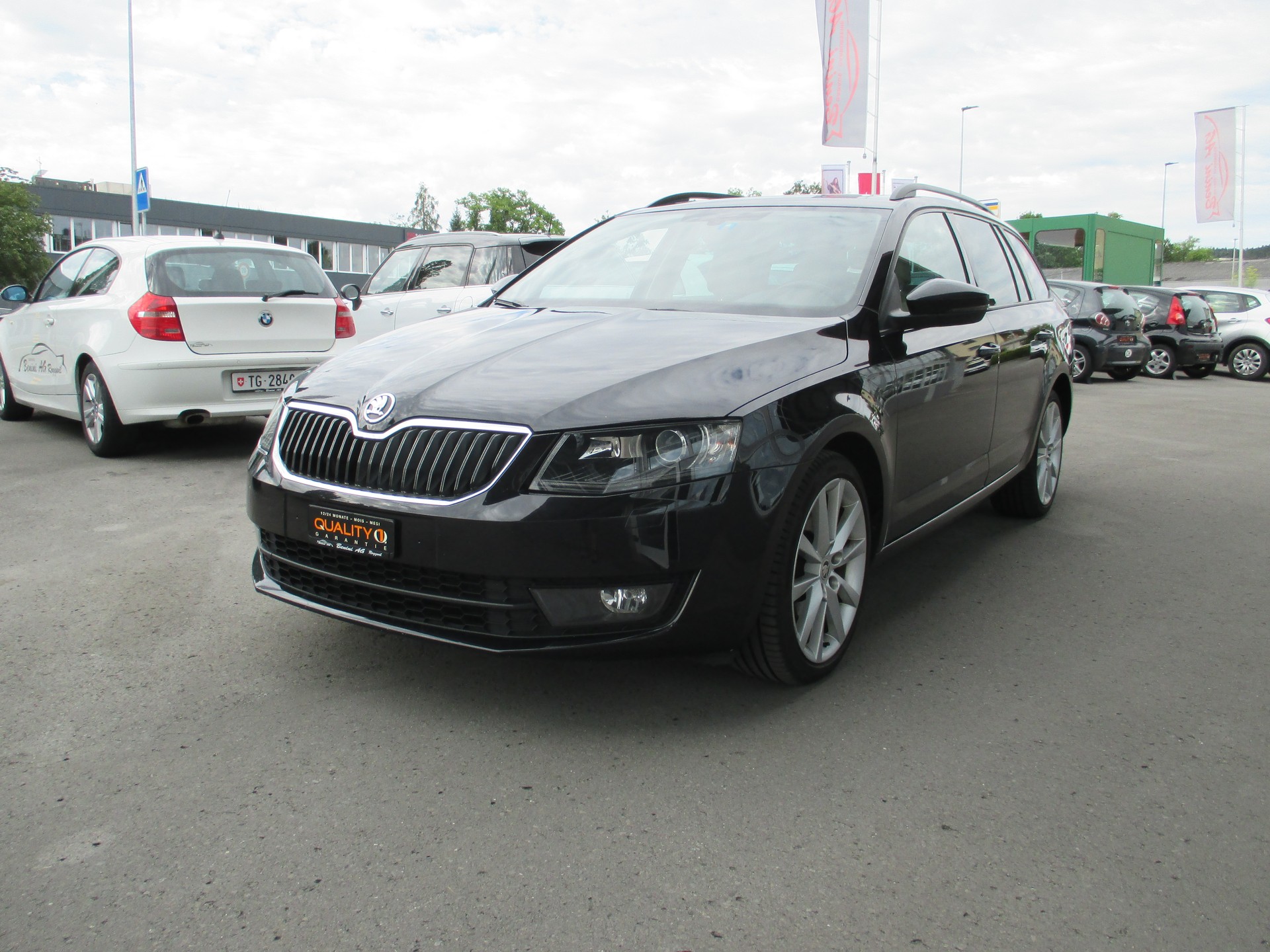 SKODA Octavia Combi 1.8 TSI Elegance 4x4 DSG-image-0