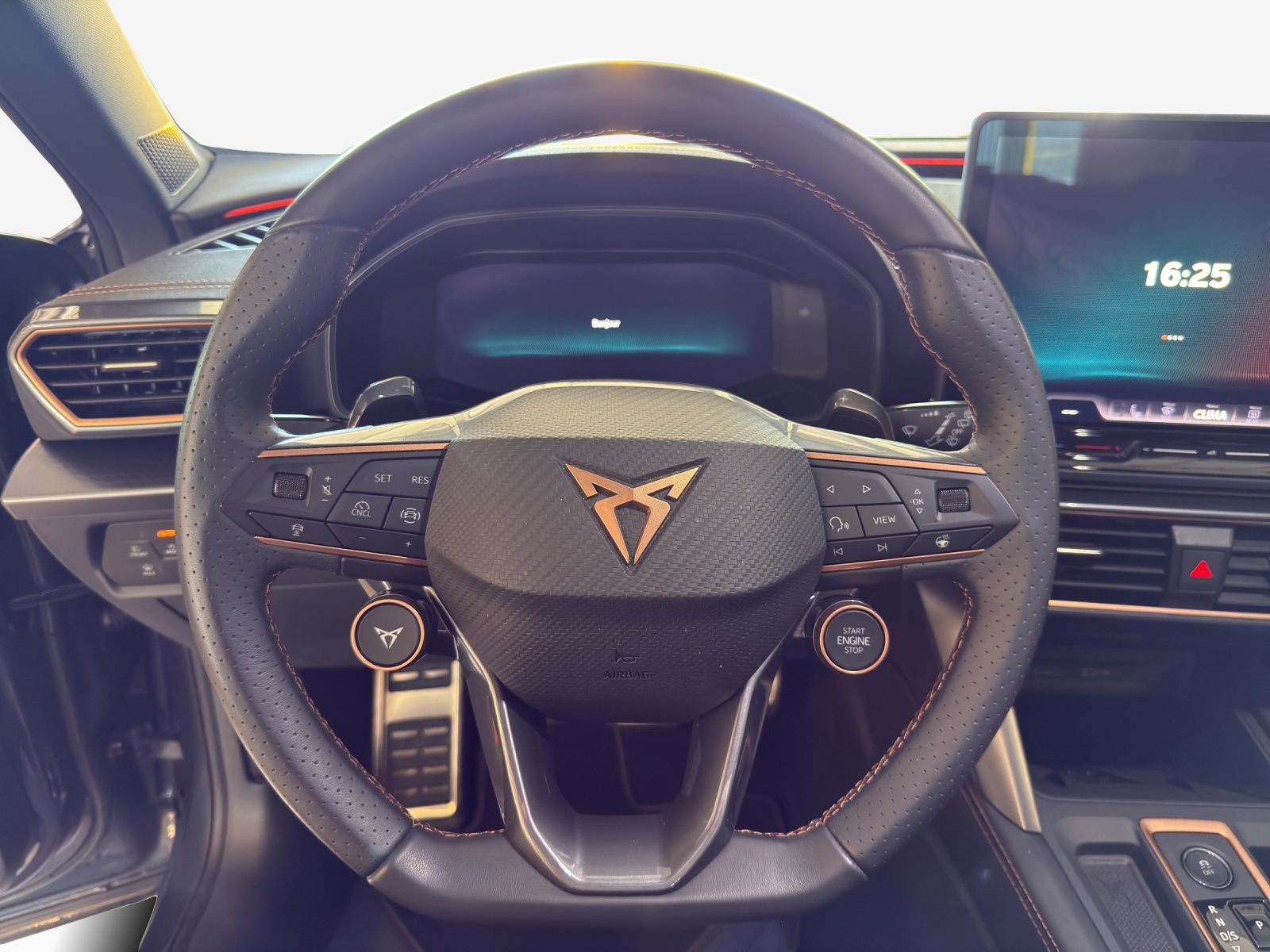CUPRA Formentor 1.5 TSI DSG-image-9