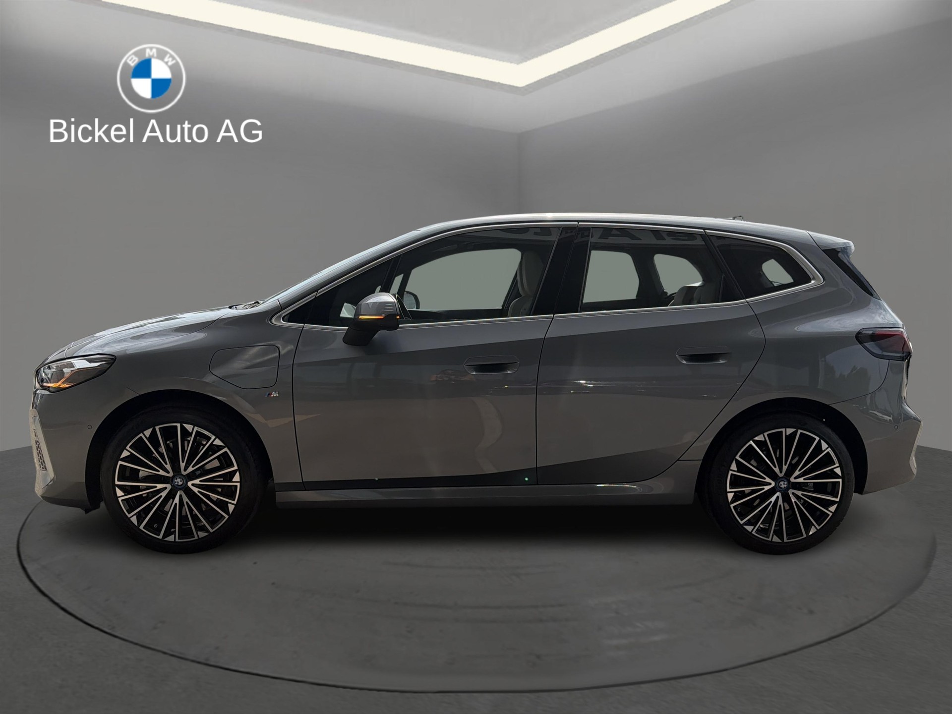 BMW 230e xDrive M Sport-image-3
