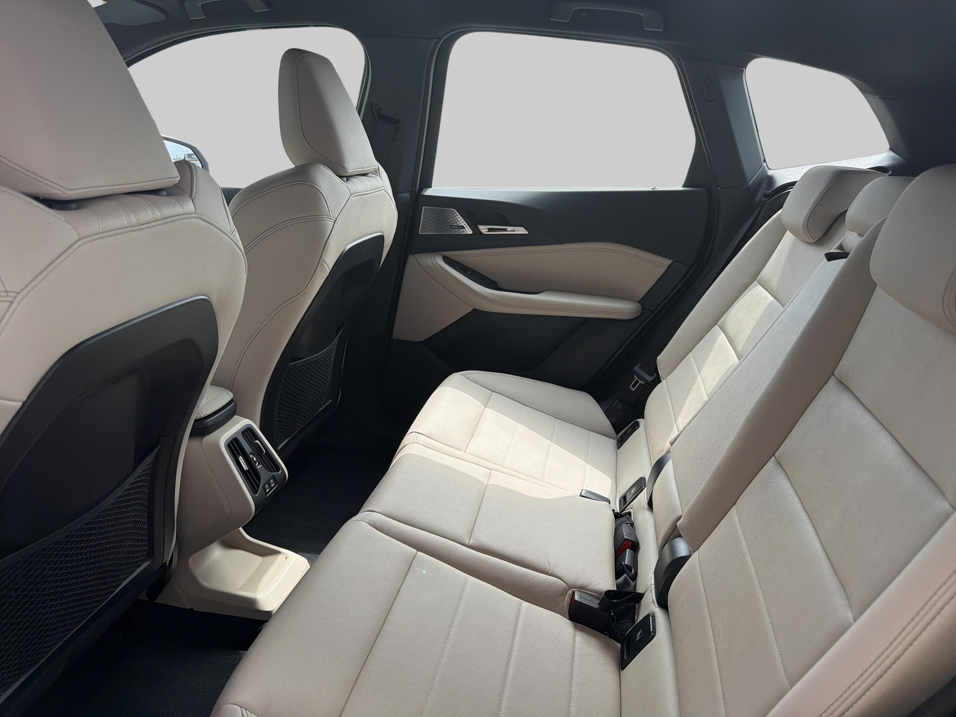 BMW 230e xDrive M Sport-image-16
