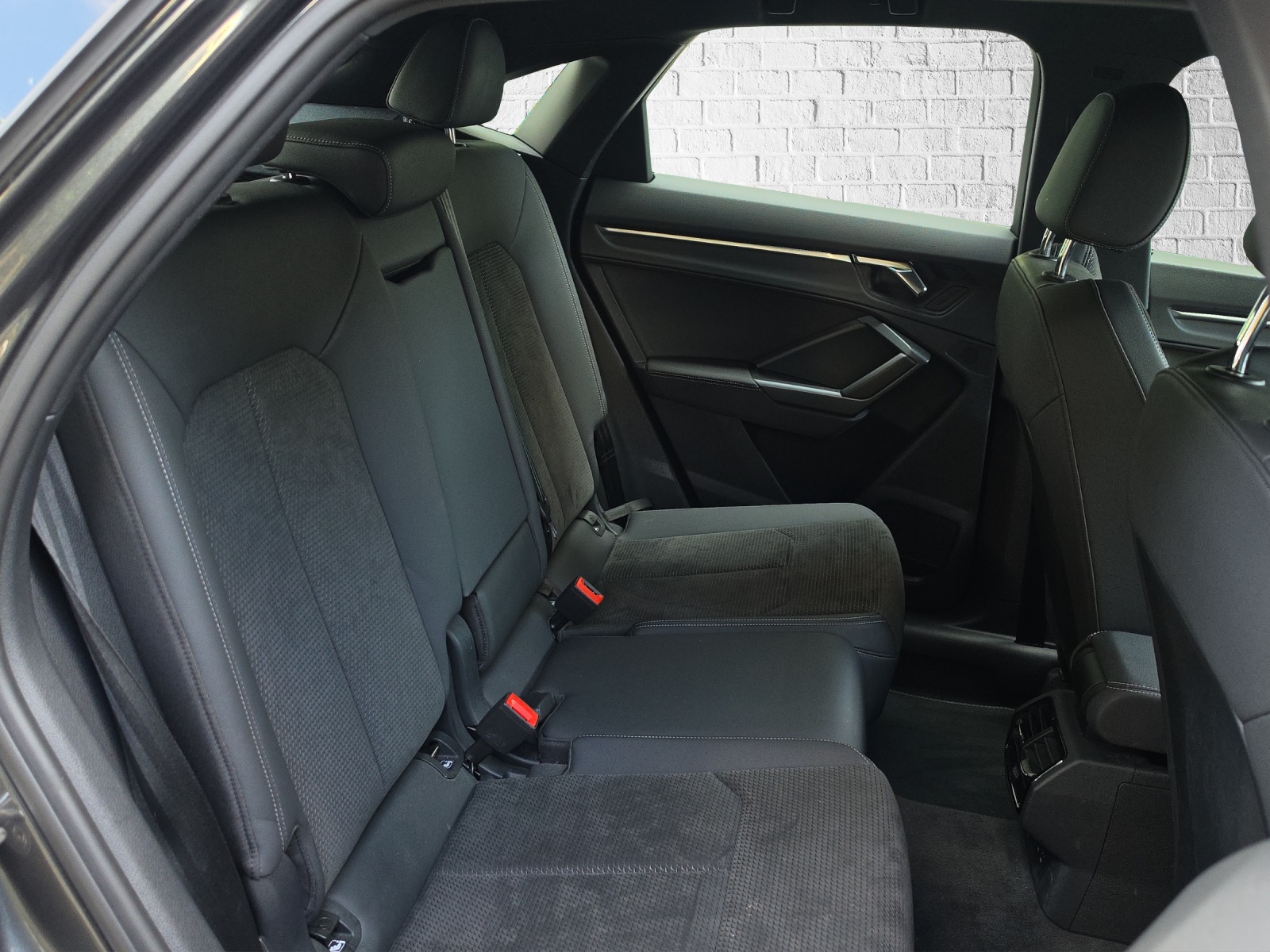AUDI Q3 Sportback 35 TFSI S line Attraction S-tronic-image-15