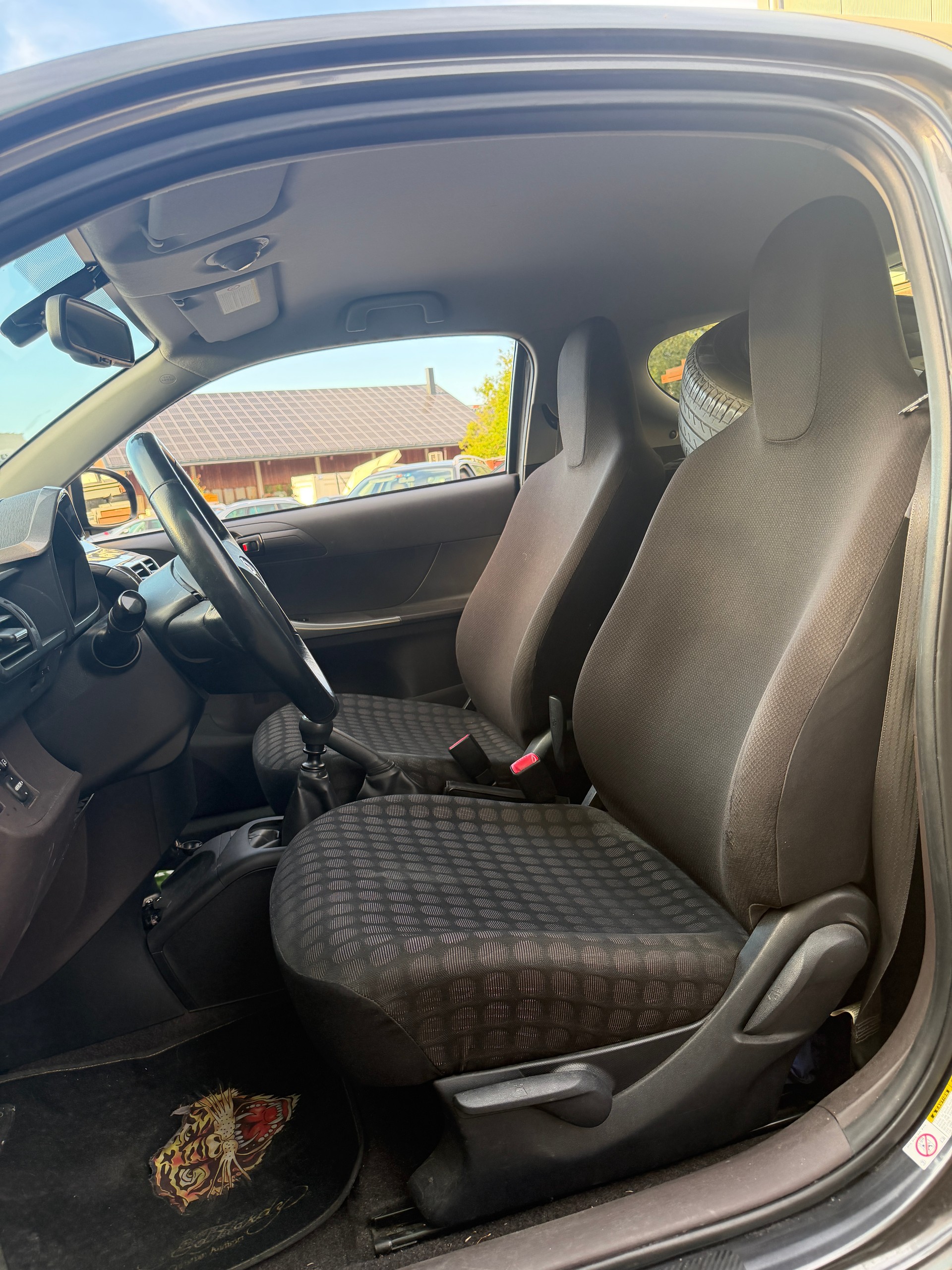 TOYOTA iQ 1.0 VVT-i Eco-image-8